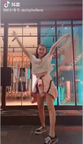子博日前在Facebook 上載大女林詠渝的街舞短片。（影片截圖）