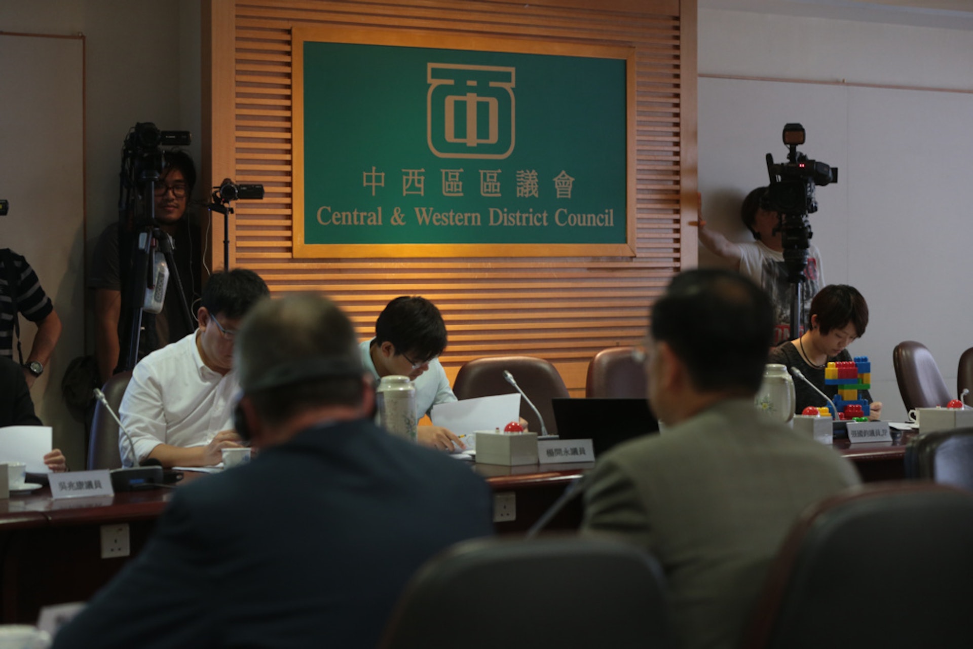 政府在當年把兩個市政局「殺局」後,未有真正擴充區議會職能。(資料圖片/羅君豪攝) 政府在當年把兩個市政局「殺局」後,未有真正擴充區議會職能。(資料圖片/羅君豪攝)