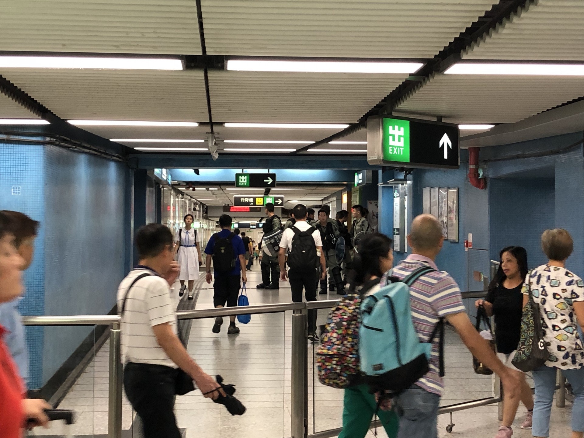 九龍塘站情況。(香港01記者攝)