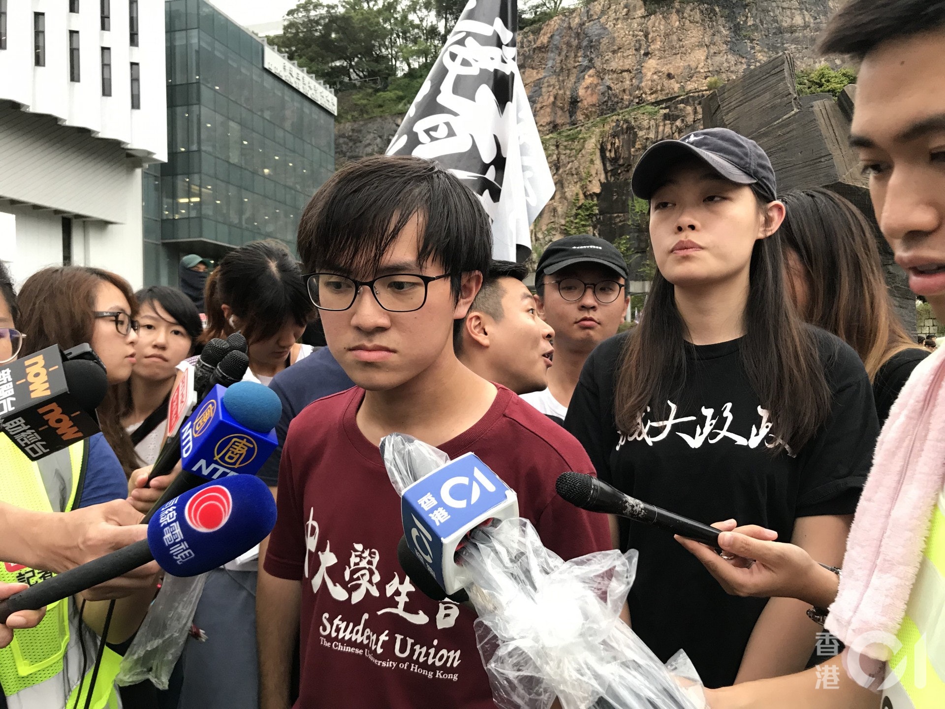 蘇浚鋒估算今日約有3萬人罷課集會,若政府在「死線」前仍不回應訴求,不排除把行動升級。(鄧穎琳攝)