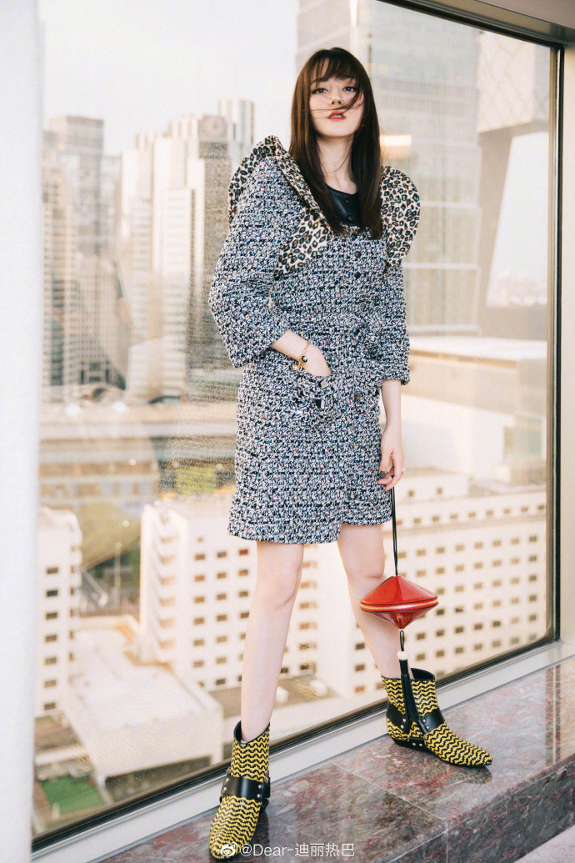 真係好有仙氣。(迪麗熱巴微博) 真係好有仙氣。(迪麗熱巴微博)
