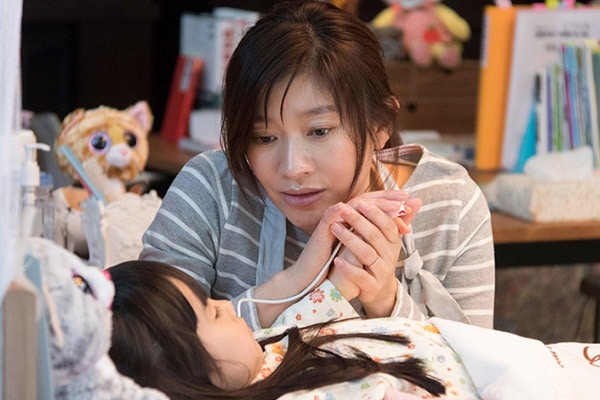 《人魚沉睡的家》由堤幸彥執導，由西島秀俊、篠原涼子、松坂慶子、坂口健太郎及田中哲司主演。（《人魚沉睡的家》劇照）