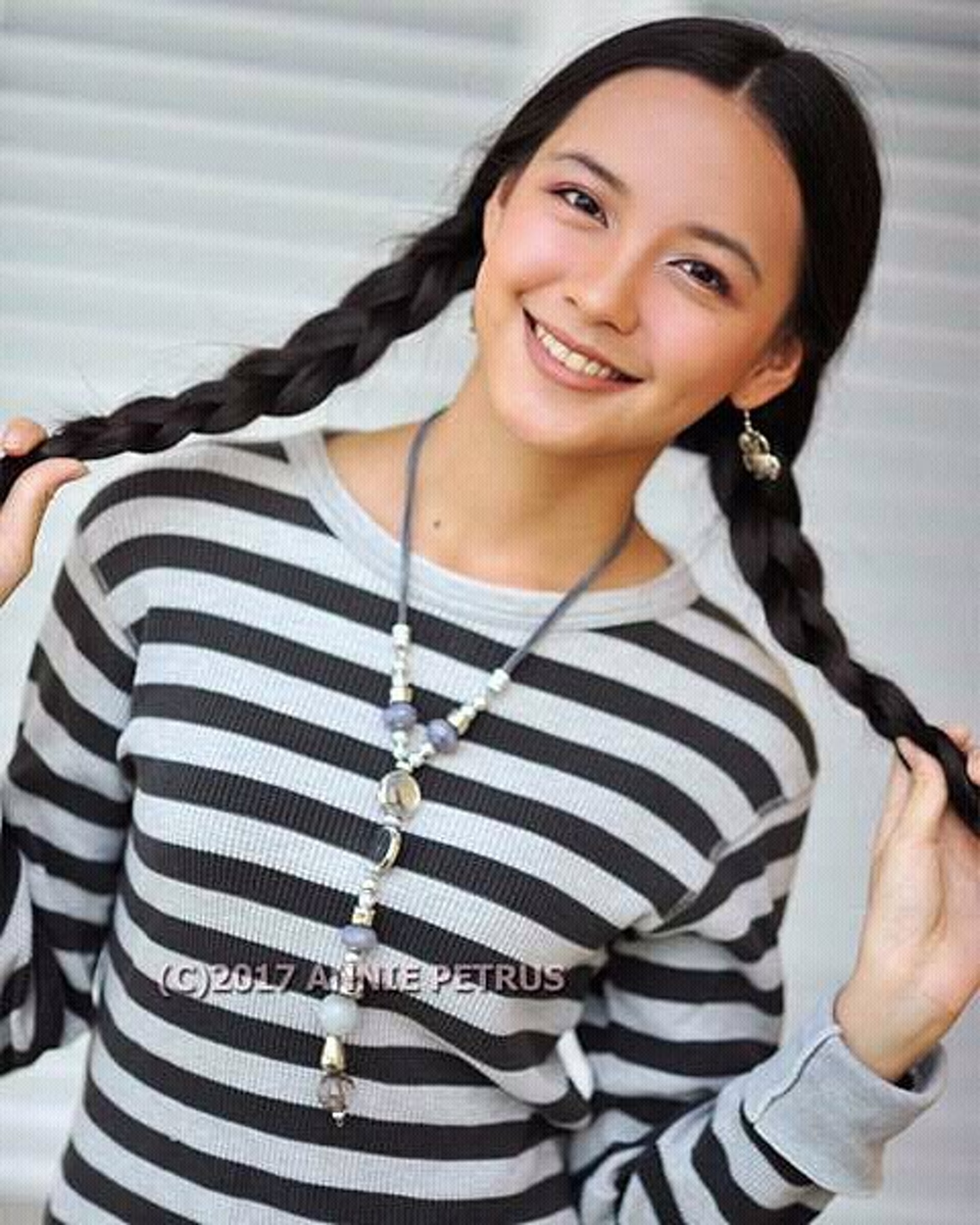 16歲馬來西亞少女Tracie Sinidol,被指是Angelababy和迪麗熱巴的混合體。(IG圖片/traciesinidol_) 16歲馬來西亞少女Tracie Sinidol,被指是Angelababy和迪麗熱巴的混合體。(IG圖片/traciesinidol_)
