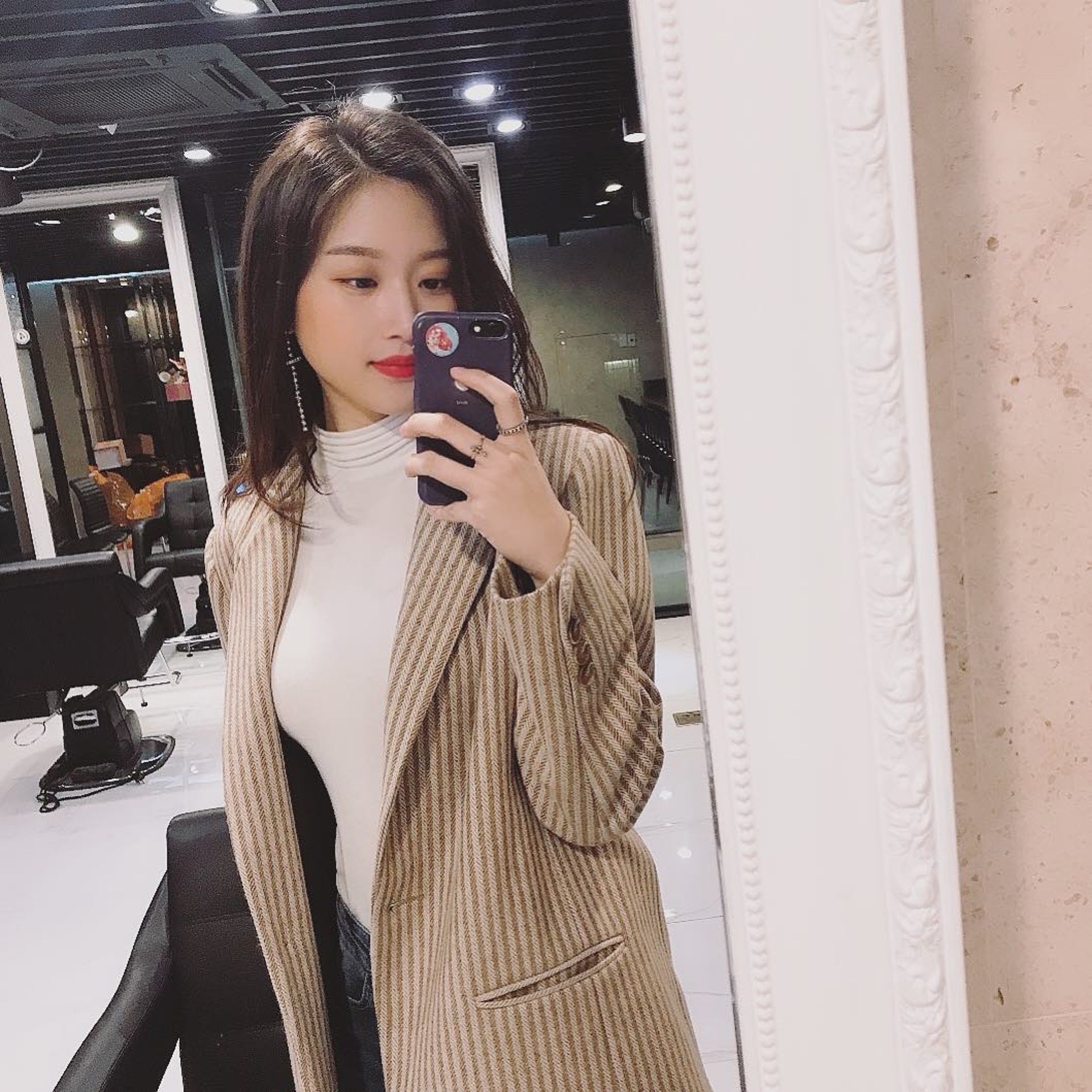 文佳煐現時多了一份成熟的女人味。(IG/@m_kayoung) 文佳煐現時多了一份成熟的女人味。(IG/@m_kayoung)