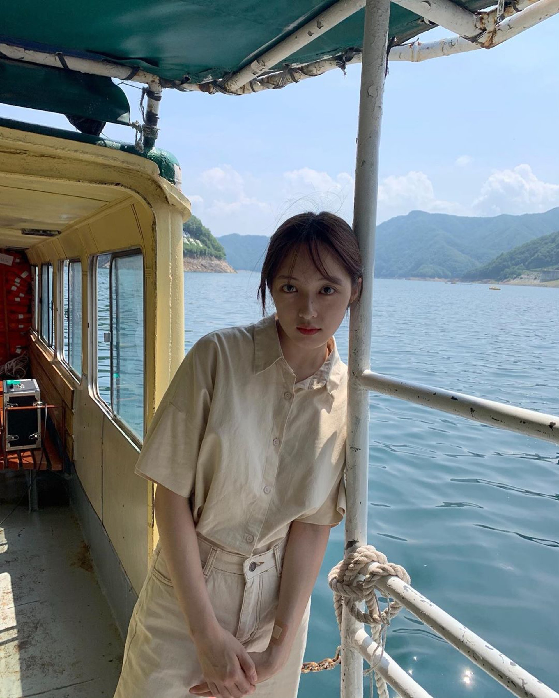 長髮的金寶拉多了一點浪漫感。(IG/@kim_bora95) 長髮的金寶拉多了一點浪漫感。(IG/@kim_bora95)