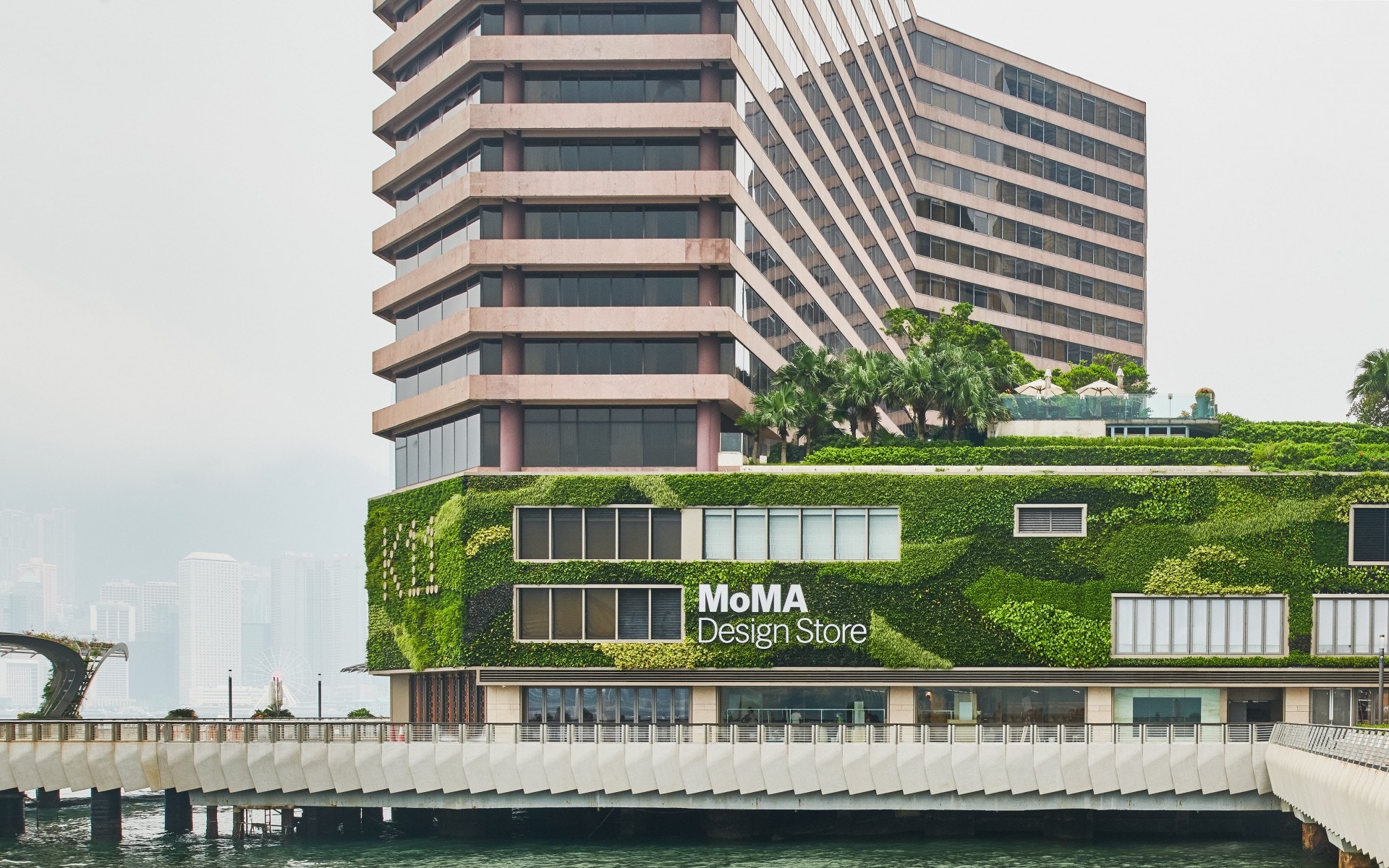 MoMA Design Store終於來到香港K11 MUSEA，作為大中華地區首間分店，設有香港獨家設計商品，還有MoMA團隊精心挑選的藝術設計商品，絕對能夠激發一眾藝術愛好者的購買慾。（由品牌提供）