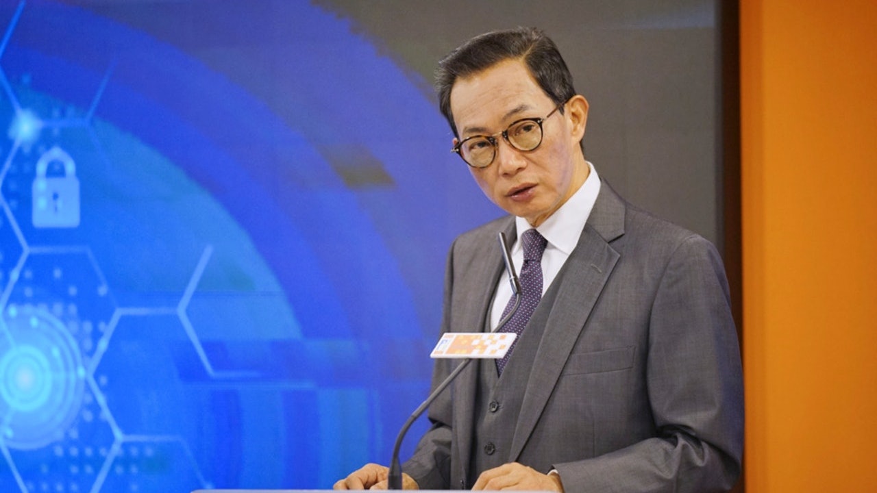 【逃犯條例】私隱公署:接1100宗「起底」投訴 非警務人員佔半 【逃犯條例】私隱公署:接1100宗「起底」投訴 非警務人員佔半