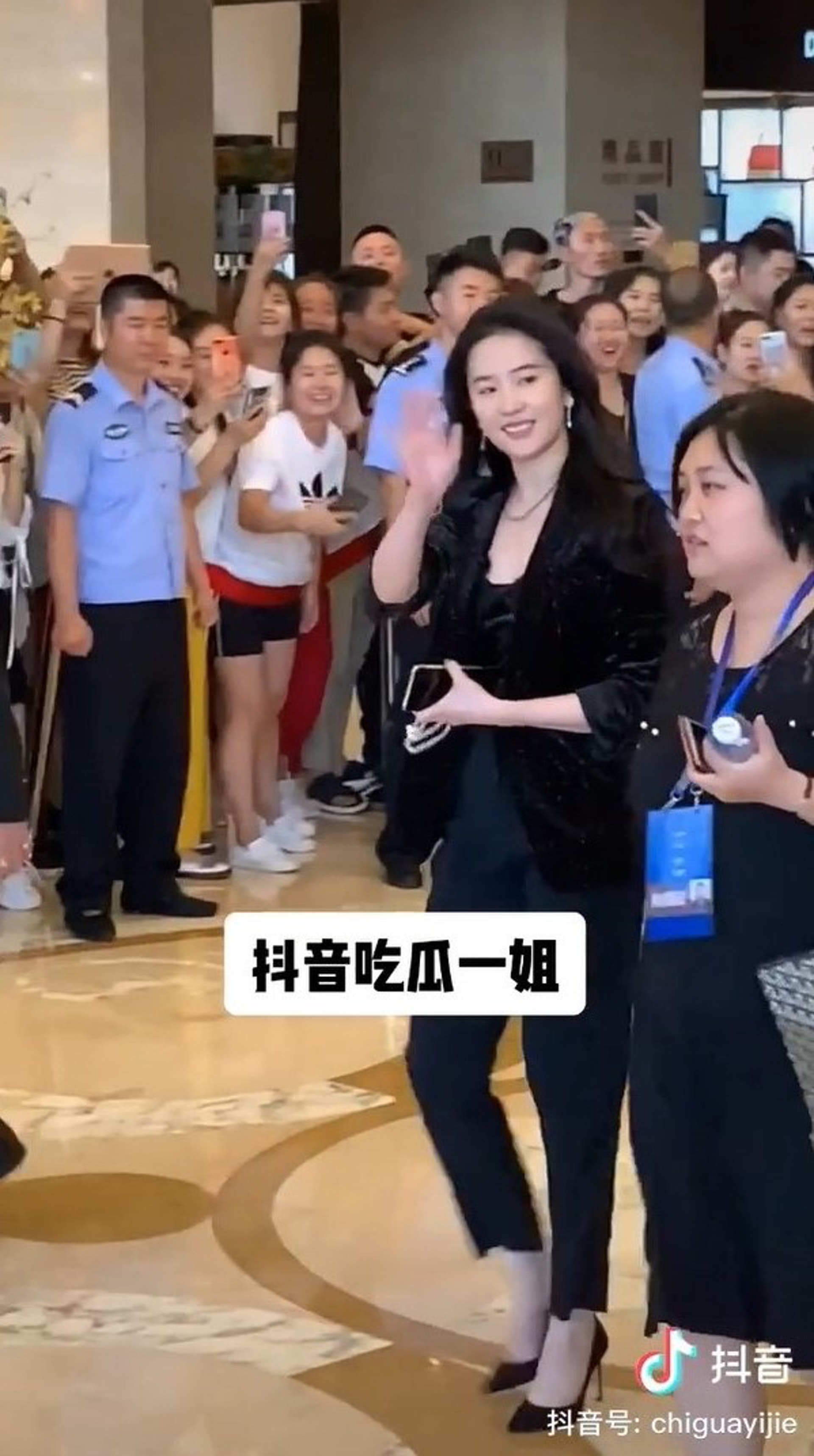 圓潤。(抖音吃瓜一姐影片截圖) 圓潤。(抖音吃瓜一姐影片截圖)