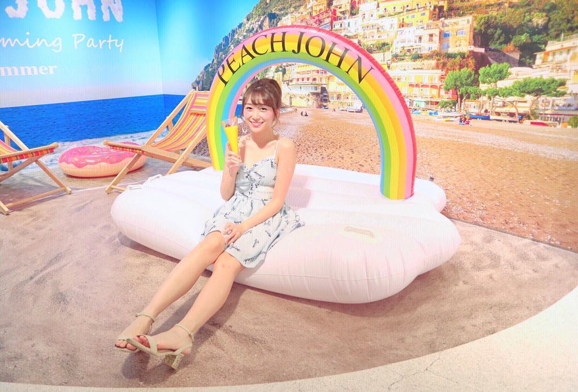 曬長腿。(Instagram/@carrie1030) 曬長腿。(Instagram/@carrie1030)
