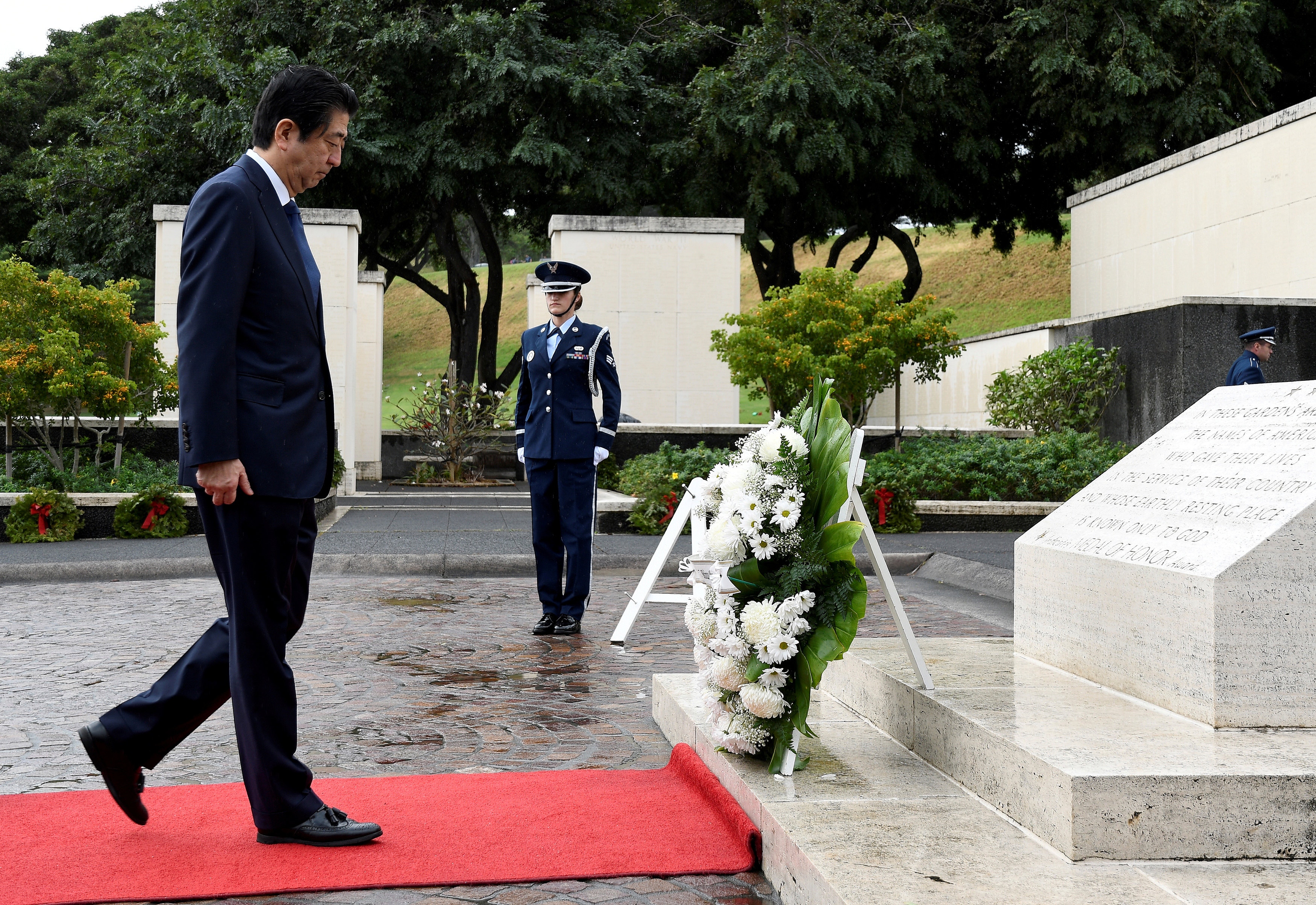 安倍抵夏威夷　今將訪珍珠港悼念戰殁美軍