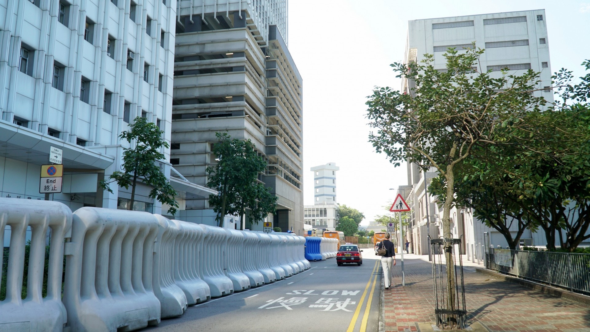 中區警署及離寵物公園均在信德中心停車場的左邊。(何穎琪攝) 中區警署及離寵物公園均在信德中心停車場的左邊。(何穎琪攝)