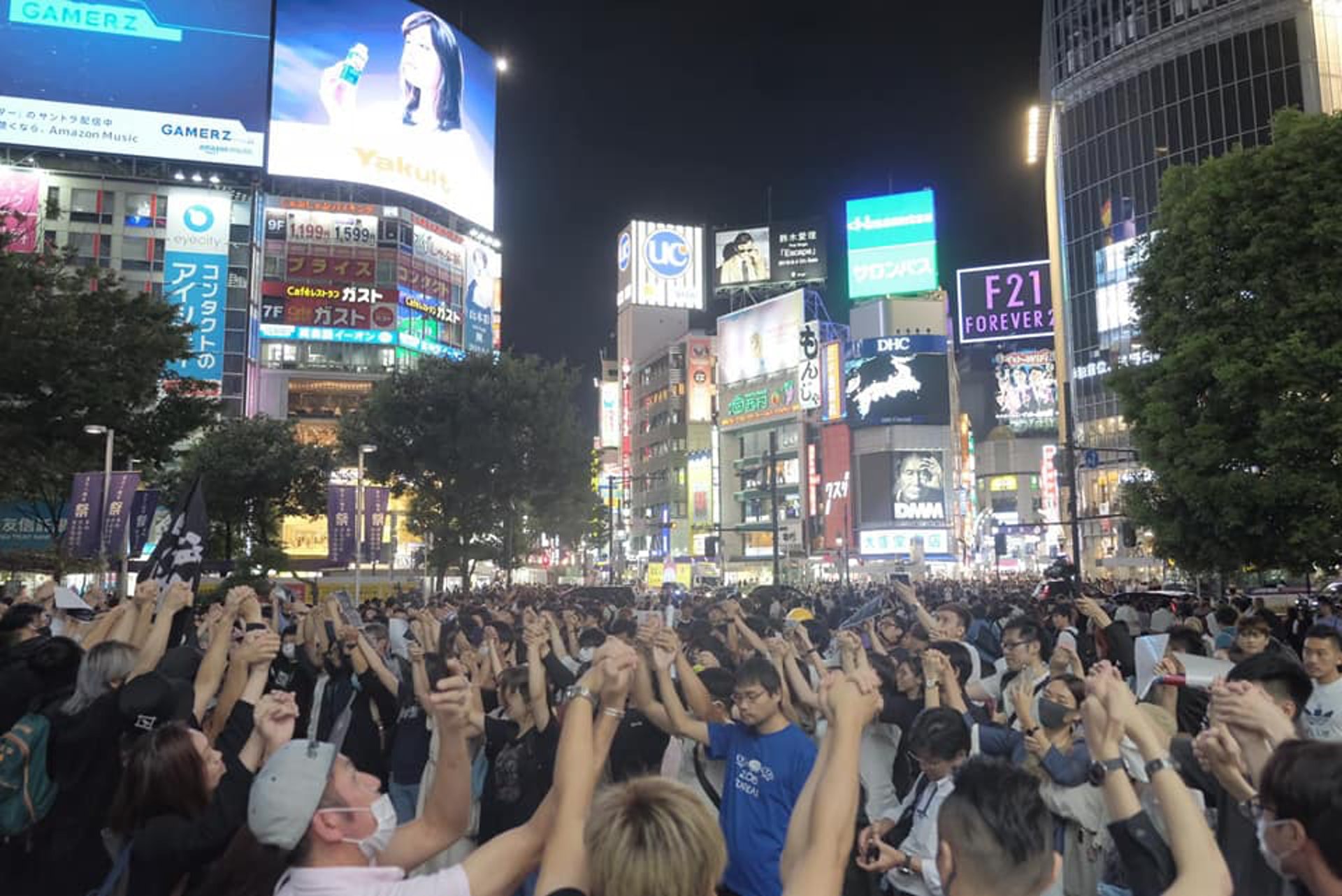 數以百計的香港人一呼百應。(阮民安-Tommy Facebook圖片) 數以百計的香港人一呼百應。(阮民安-Tommy Facebook圖片)