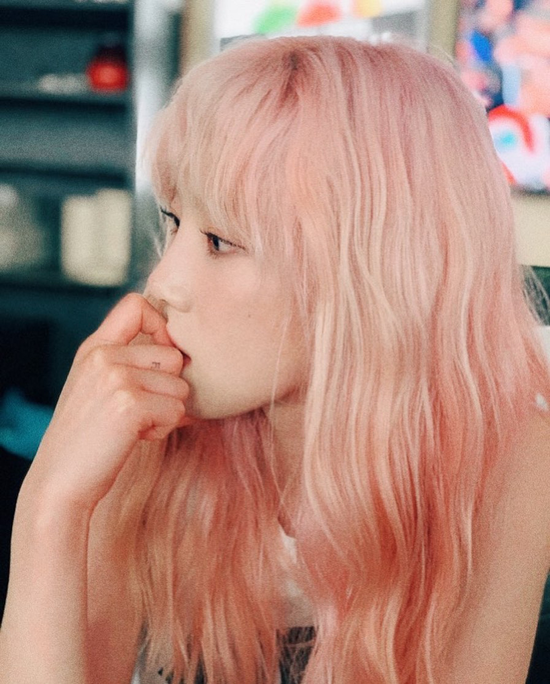 太妍、IZ*ONE 玟周、ITZY 留眞都紛紛換上夢幻的櫻花粉色。(IG@taeyeon_ss) 太妍、IZ*ONE 玟周、ITZY 留眞都紛紛換上夢幻的櫻花粉色。(IG@taeyeon_ss)
