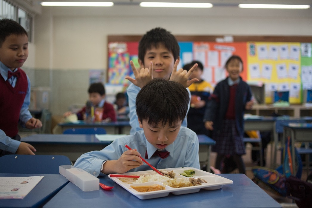 76%小學午飯時間少於1小時　差過10年前　被偷走的時間去了哪？