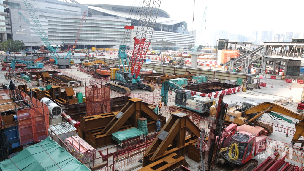 沙中線 港鐵承認會展站滲水路政署 不影響電力及信號系統 香港01 社會新聞 沙中線 港鐵承認會展站滲水路政署 不影響電力及信號系統 香港01 社會新聞