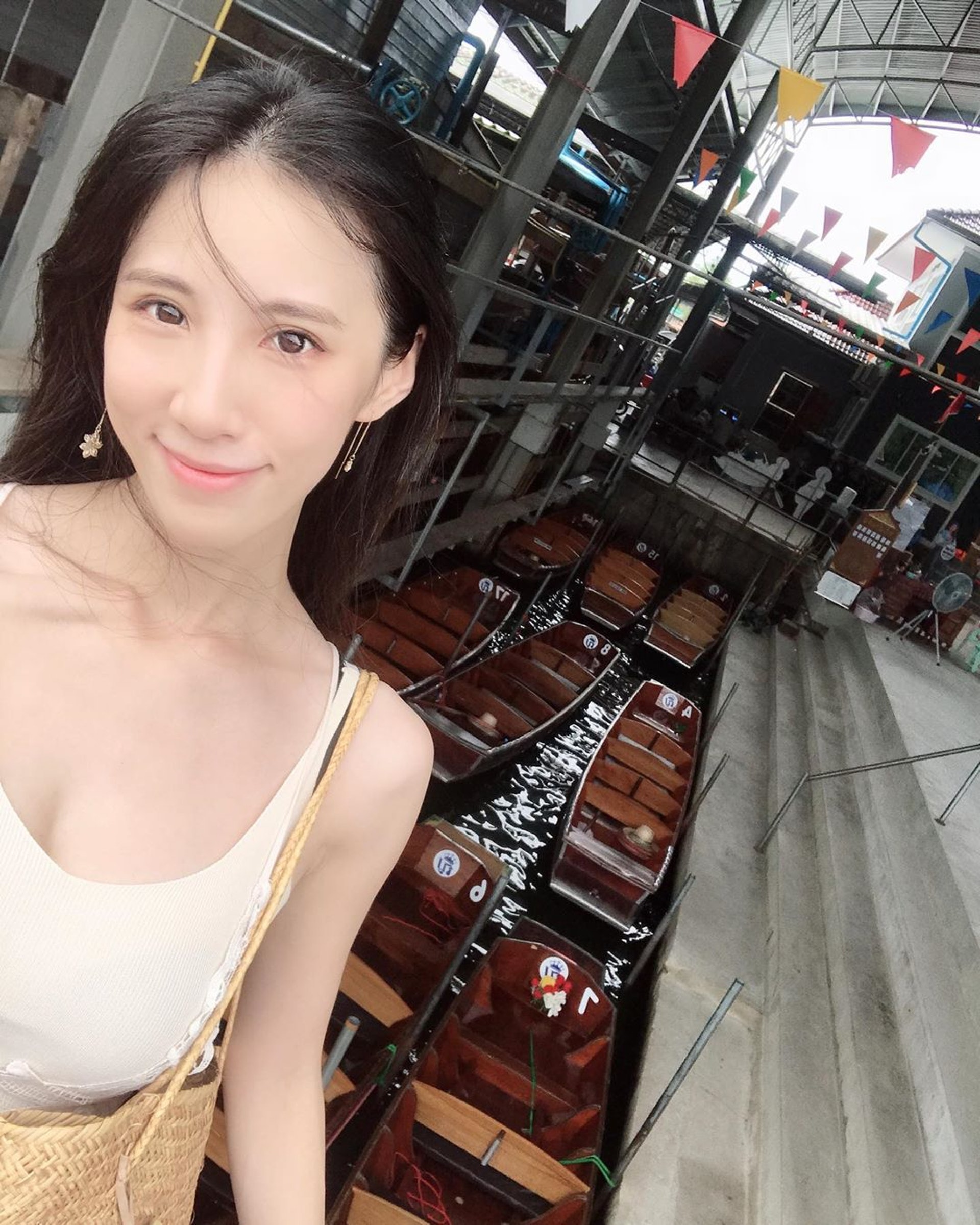 瑤瑤(IG@qiaoxinhuang) 瑤瑤(IG@qiaoxinhuang)