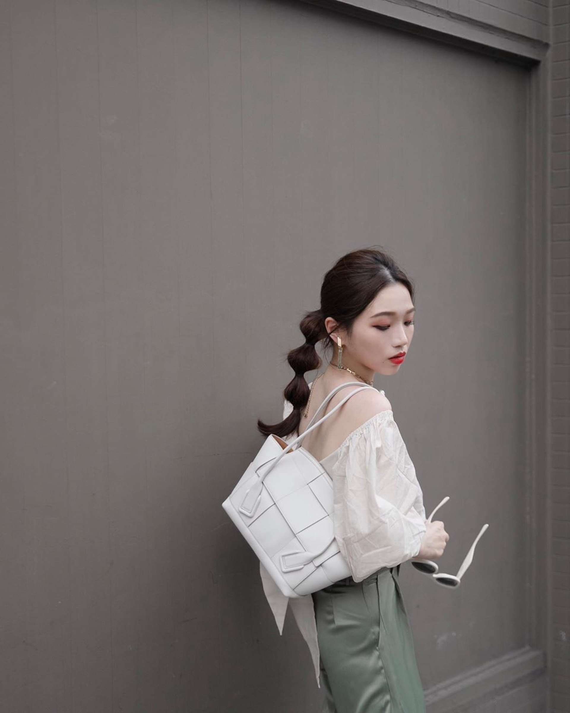 Bottega Veneta的The Arco以經典Intrecciato編織為主題。(cos55555@Instagram) Bottega Veneta的The Arco以經典Intrecciato編織為主題。(cos55555@Instagram)