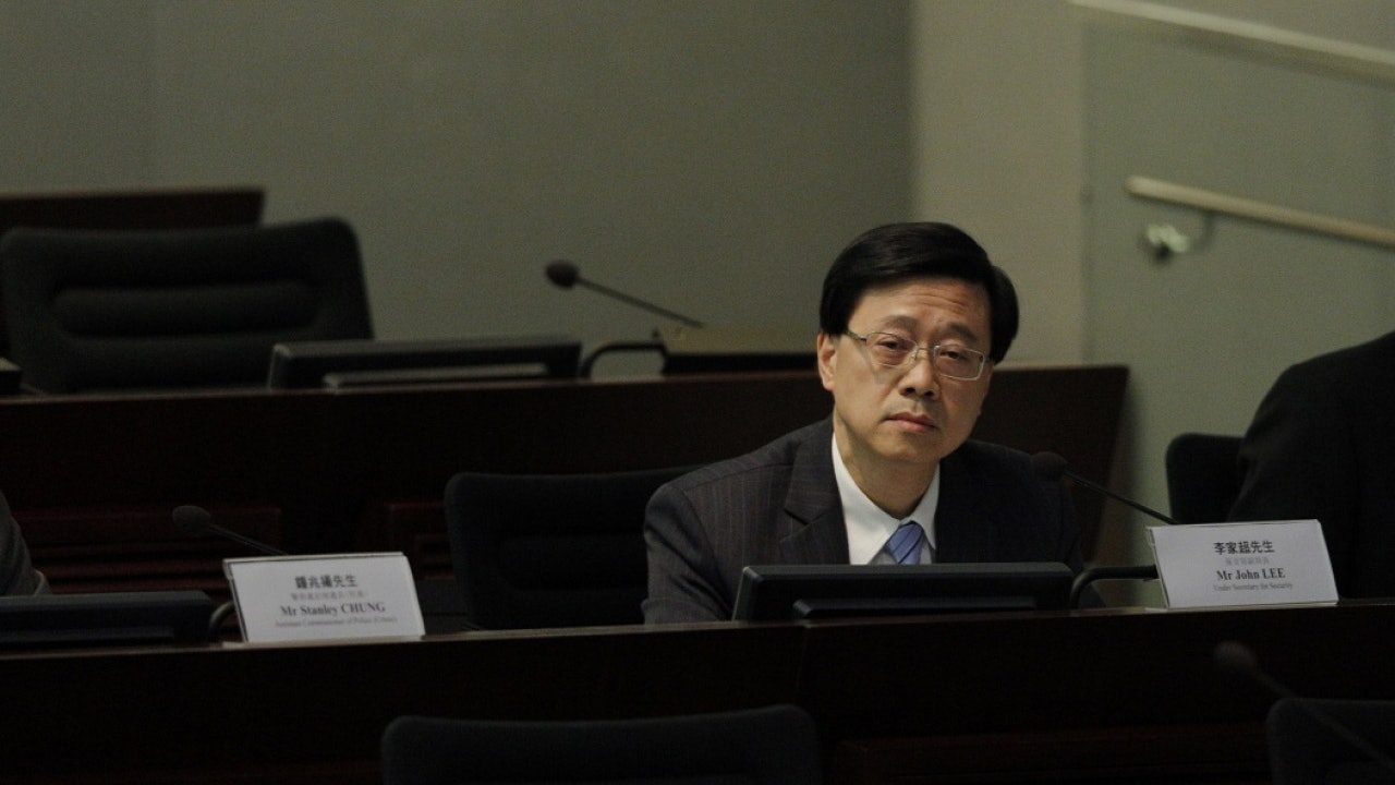 港府擬修恐怖主義條例 議員憂變相23條立法 李家超:無中生有 港府擬修恐怖主義條例 議員憂變相23條立法 李家超:無中生有