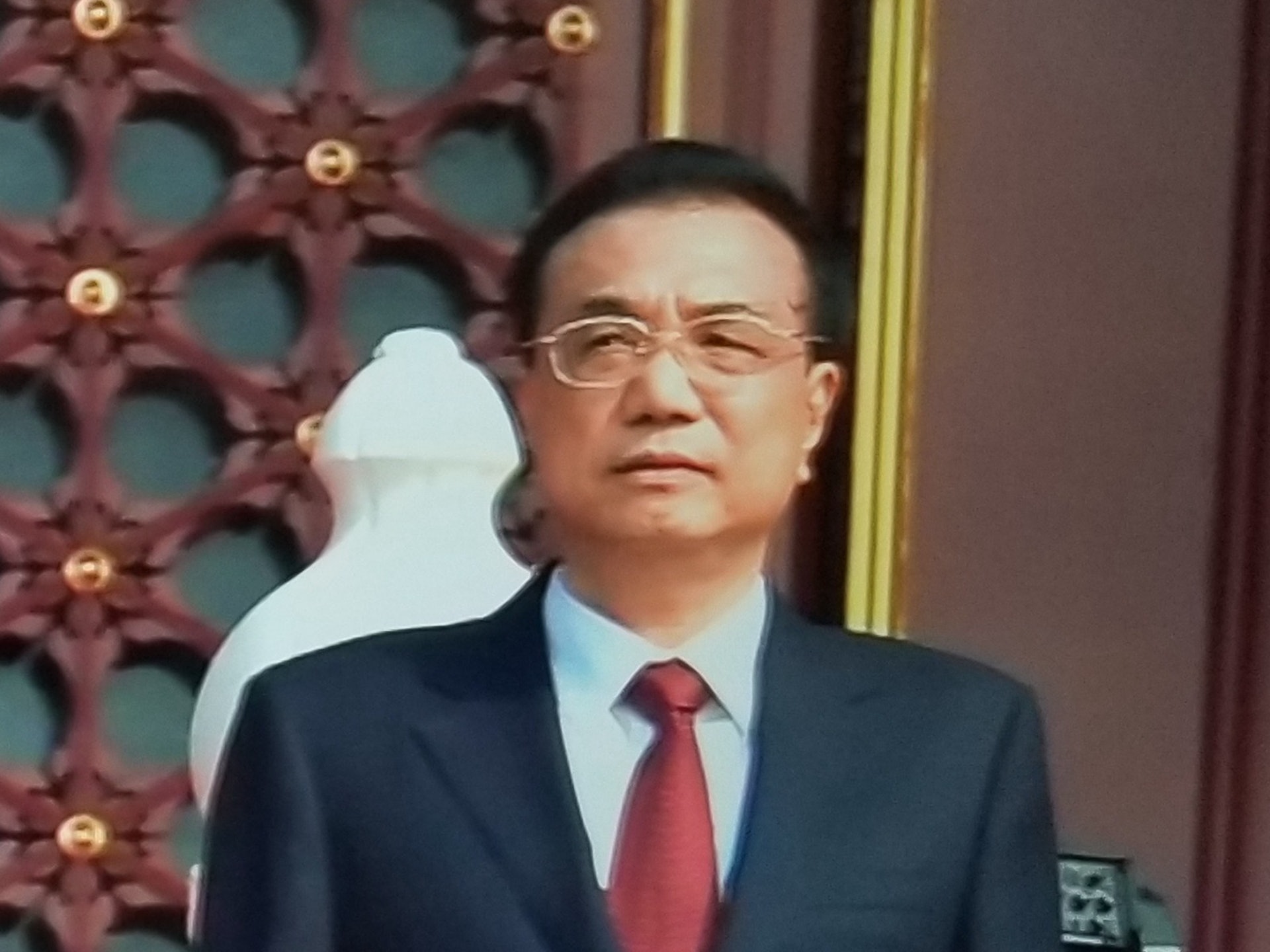 李克強登上天安門城樓。(央視截圖) 李克強登上天安門城樓。(央視截圖)