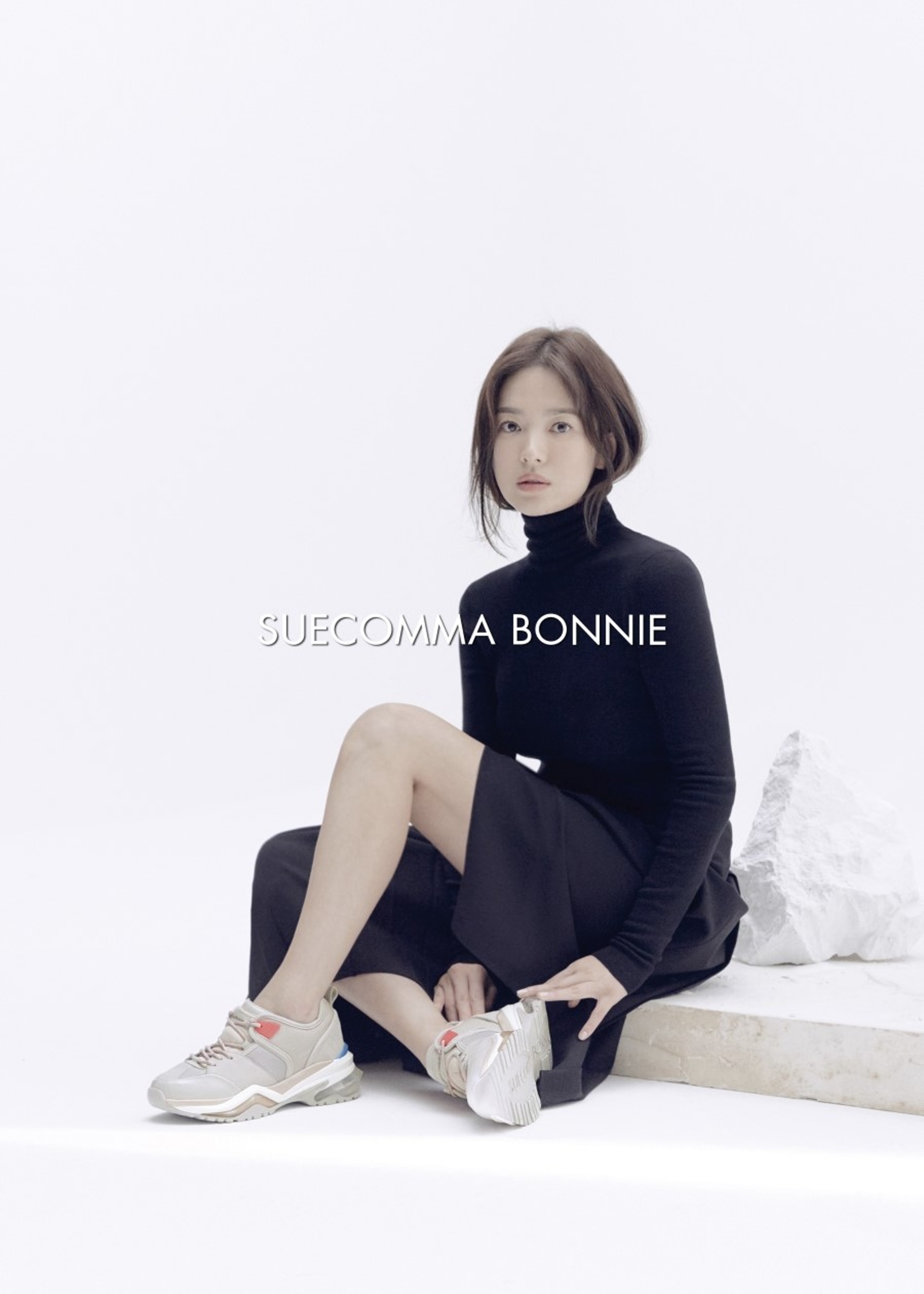 化起淡妝的宋慧喬又是另一種美。(SUECOMMA BONNIE) 化起淡妝的宋慧喬又是另一種美。(SUECOMMA BONNIE)