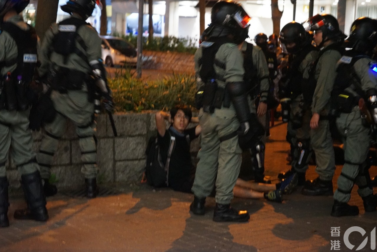 大埔防暴制服三人。(陳浩然攝)