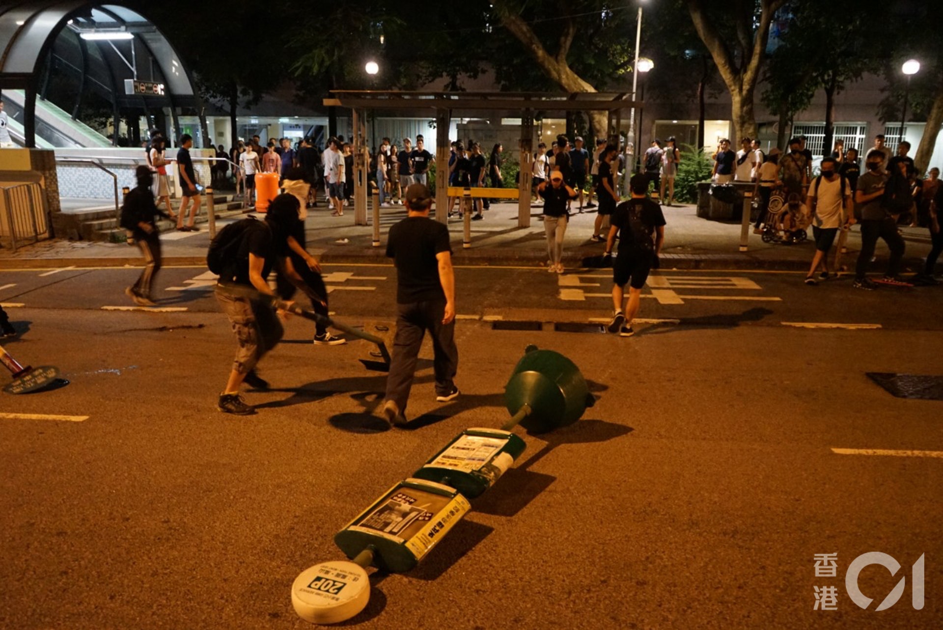 大埔示威者堵路。(呂諾君攝) 大埔示威者堵路。(呂諾君攝)