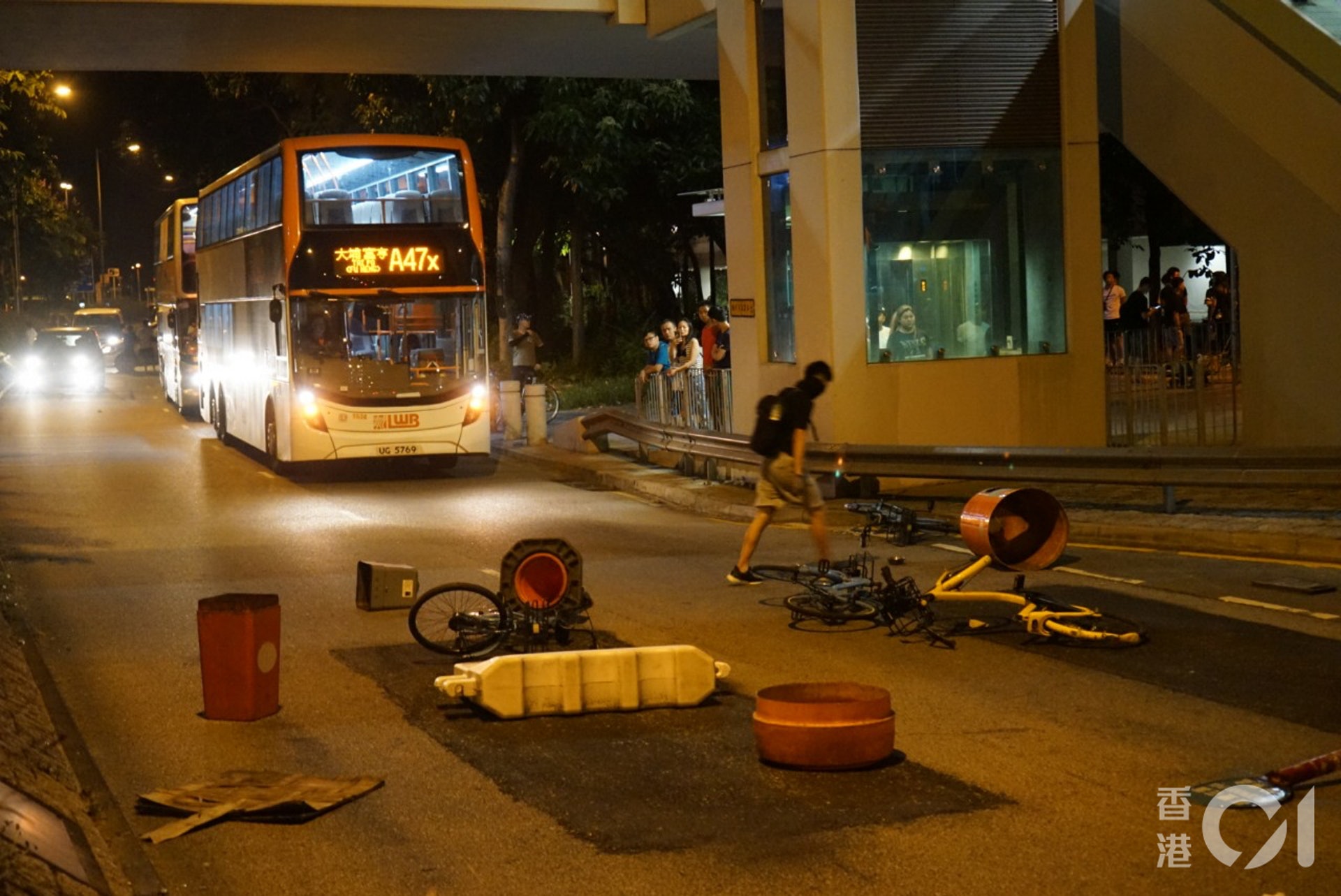 大埔示威者堵路。(呂諾君攝) 大埔示威者堵路。(呂諾君攝)