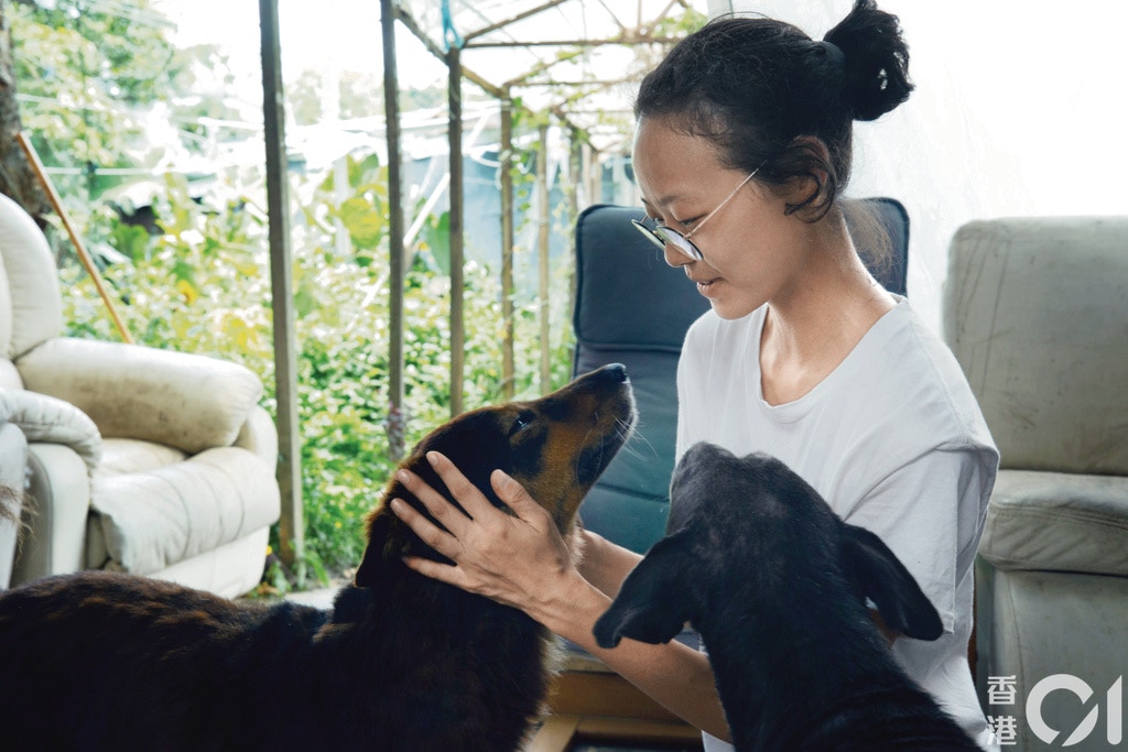 吉秋爽認為,鄉郊最理想的狀態是不遷不拆。(黃舒慧攝) 吉秋爽認為,鄉郊最理想的狀態是不遷不拆。(黃舒慧攝)