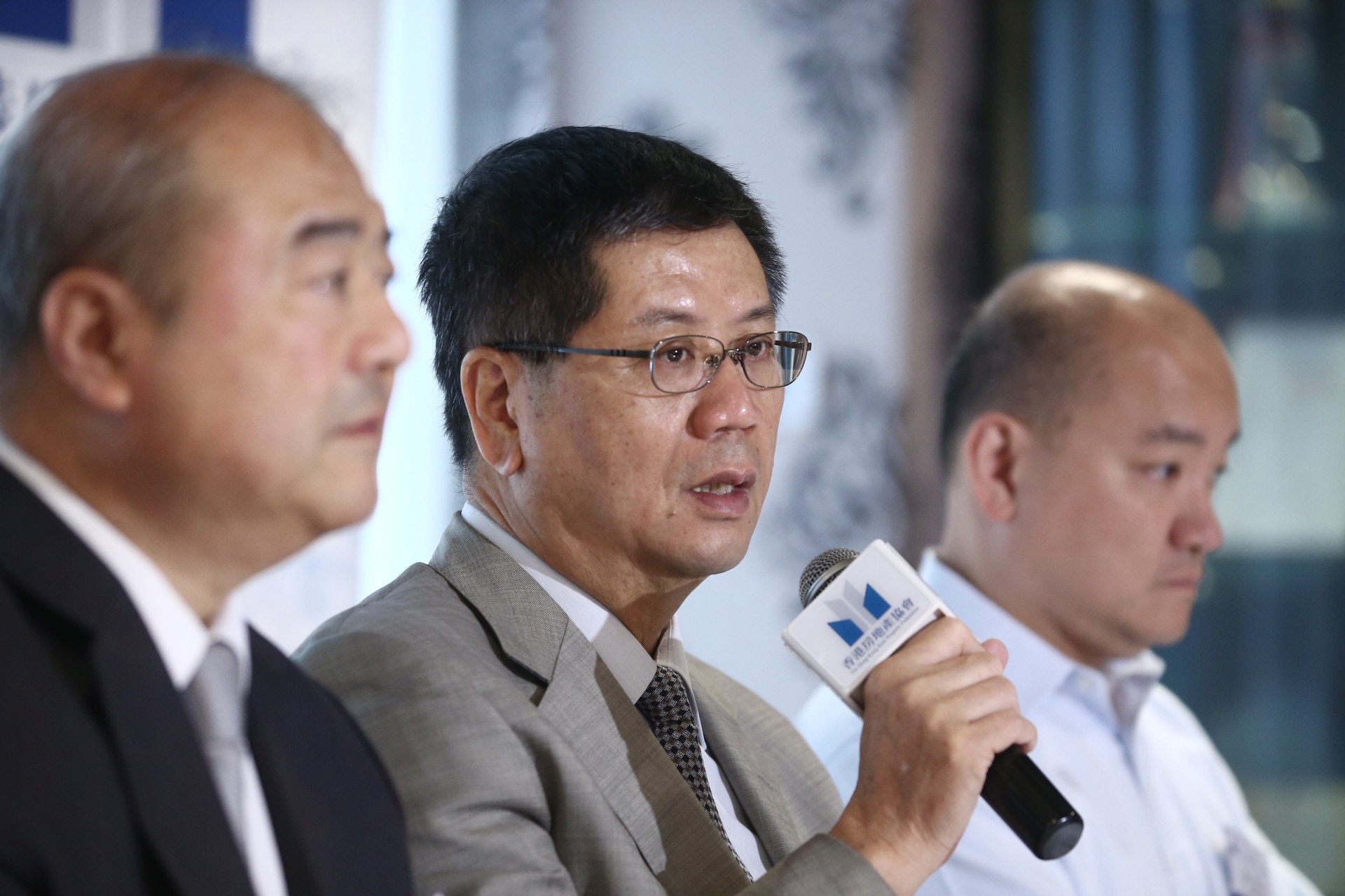 傳政府或推「港人港樓」　香港房地產協會會長：作用不大
