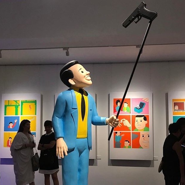 Joan Cornellà】經典Selfie Gun出Figure 將諷刺玩味立體化