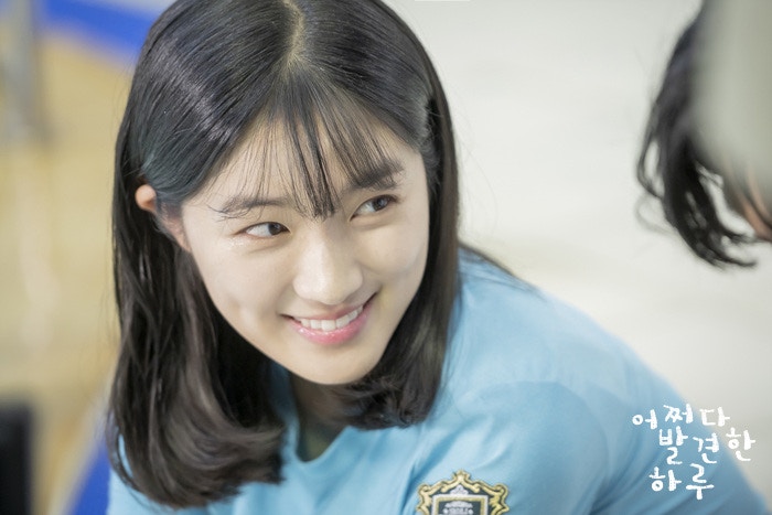 《意外发现的一天》剧组最早决定由金惠允饰演殷端午一角。（《意外发现的一天》剧照）