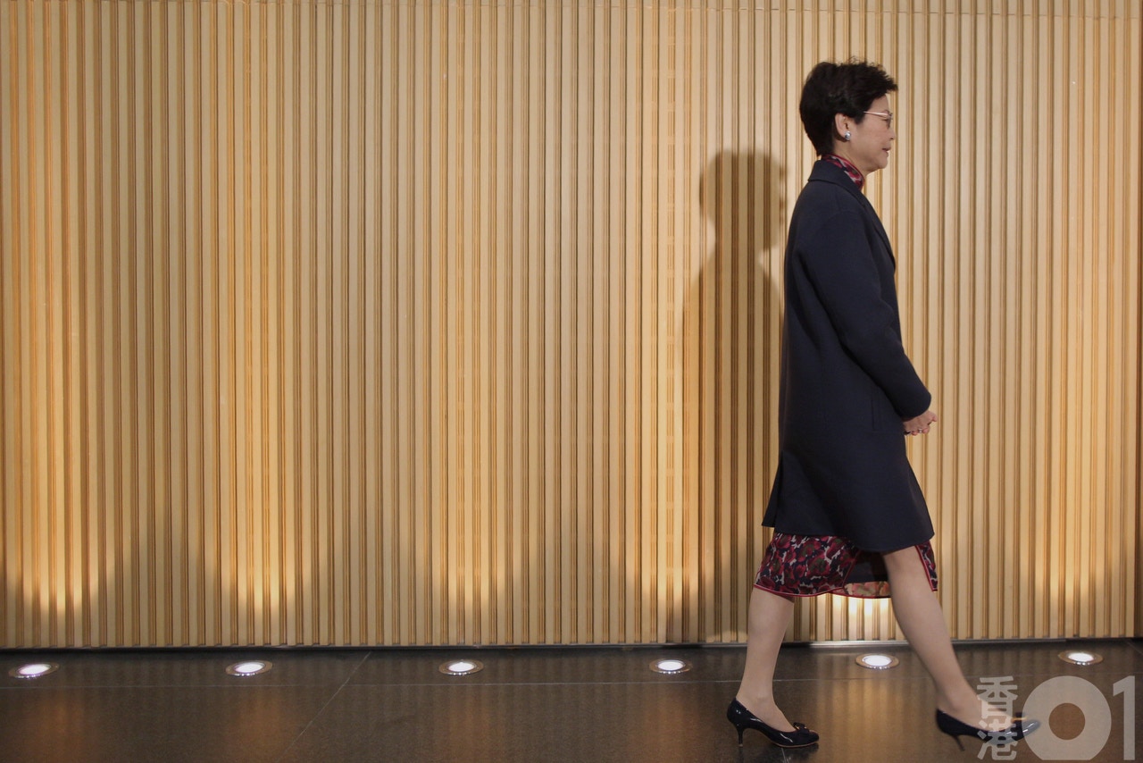 林鄭昨日辭去政務司長職位，能否成為首位女特首，各界拭目以待。（陳焯輝攝）