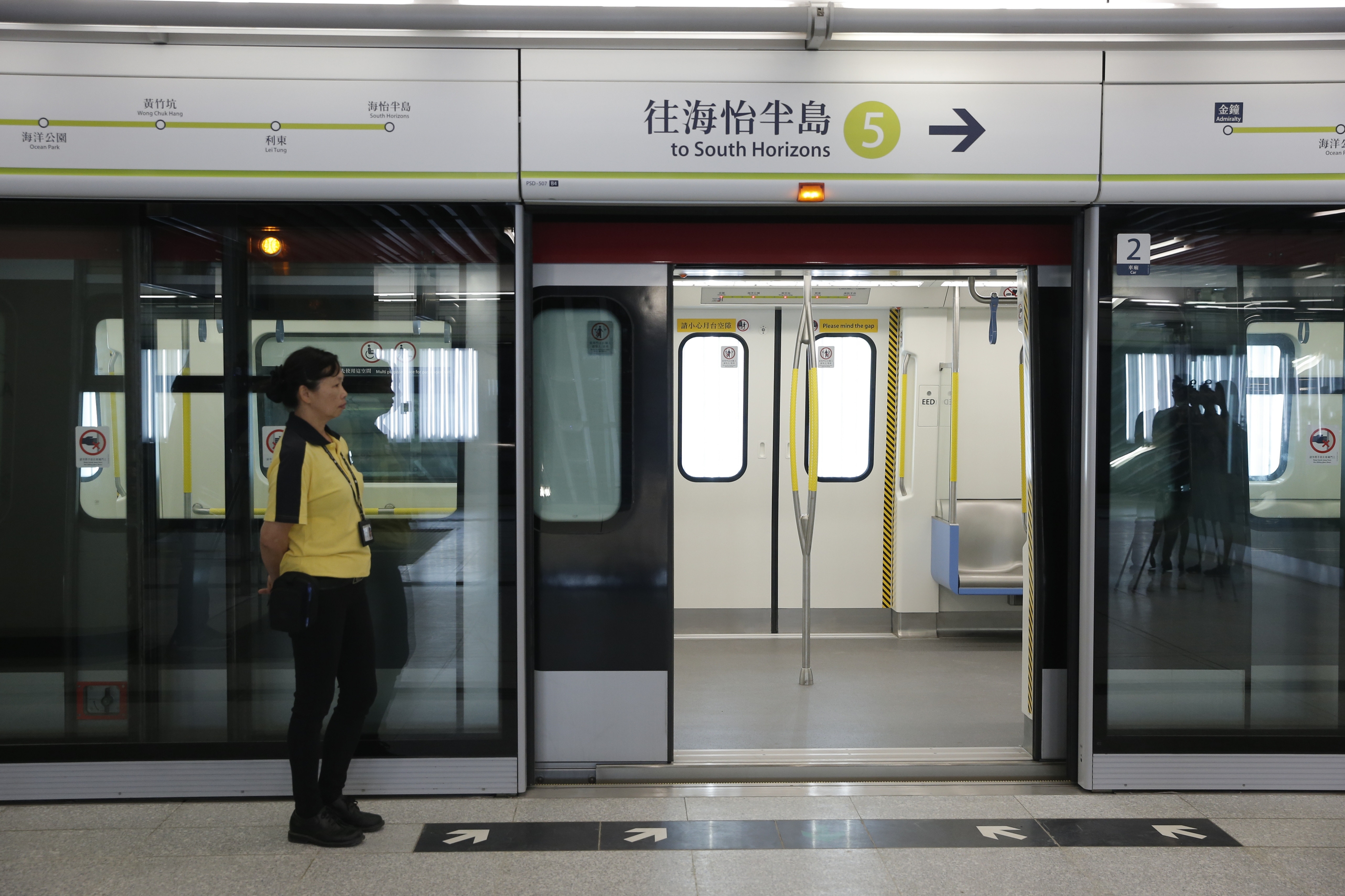 南港島線通車翌日停電事故延誤31分鐘　被罰款100萬