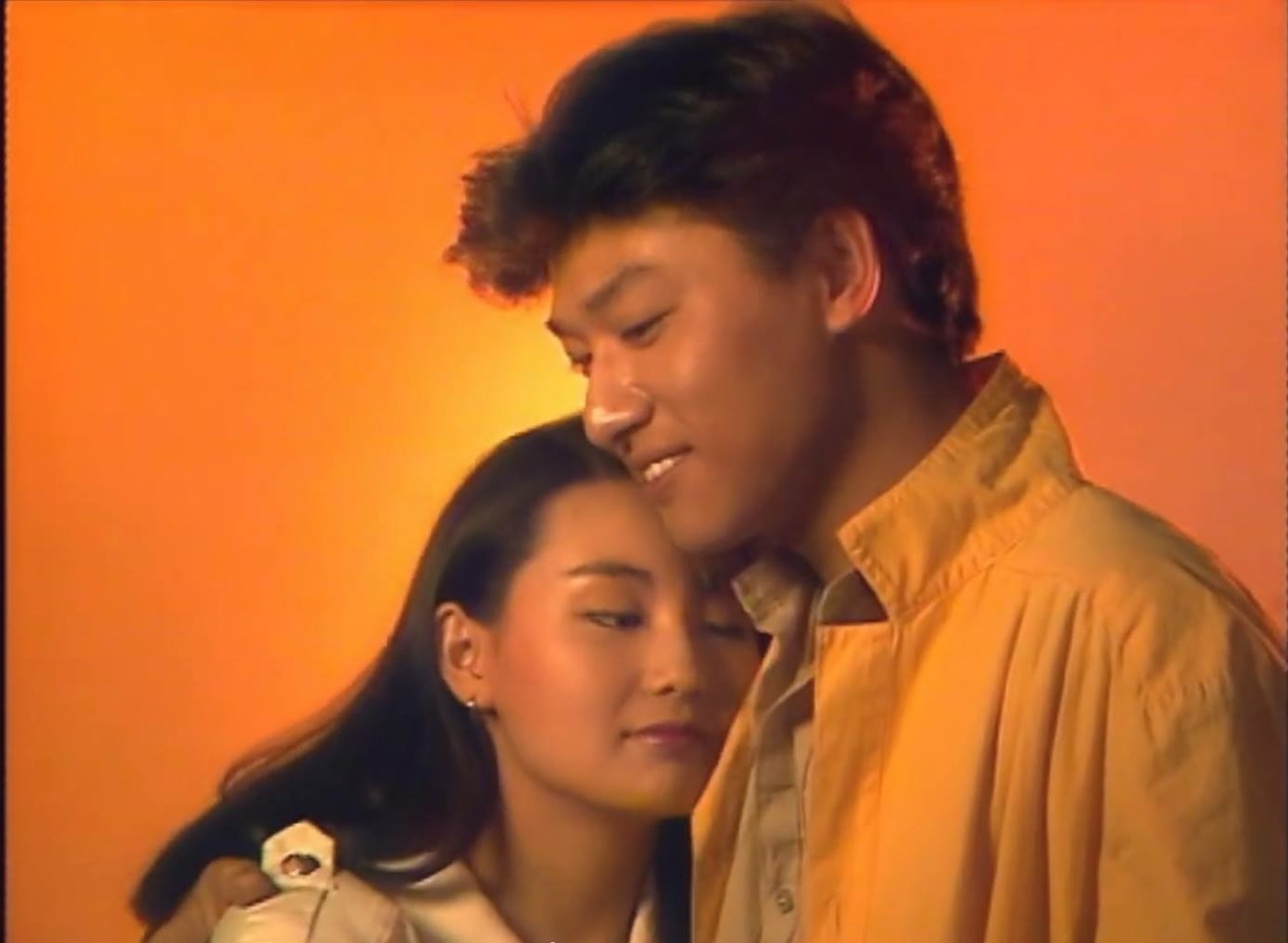詹秉熙在1984年無綫藝訓班畢業,已在劇集《畫出彩虹》當上男主角,當時的女主角是張曼玉,而劉青雲只是男配角,可惜之後詹秉熙後勁不繼,未再有作品令人留有印象。(網上圖片)