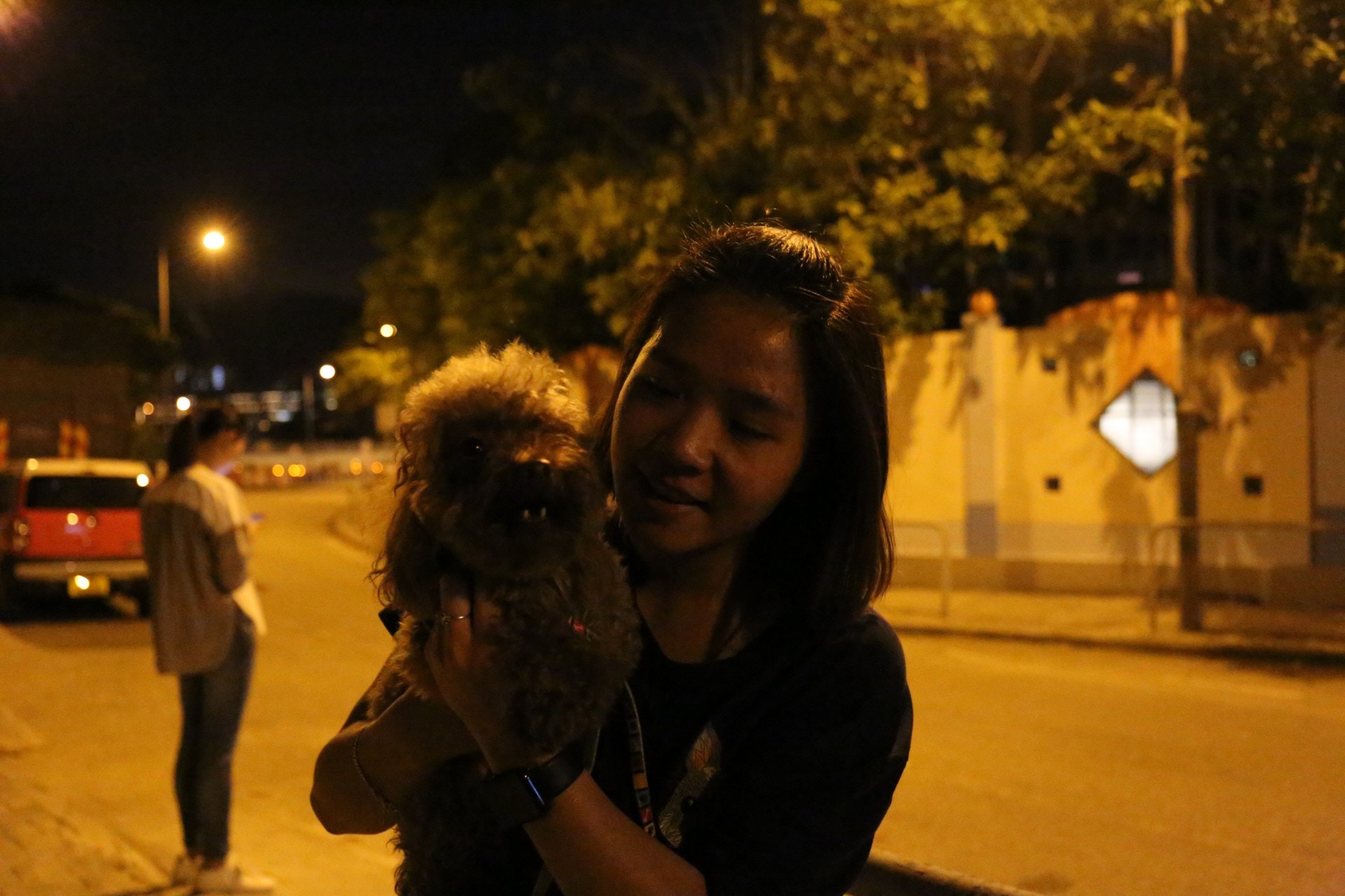 李小姐帶同愛犬Mikka到場求診。(黃廸雯攝) 李小姐帶同愛犬Mikka到場求診。(黃廸雯攝)