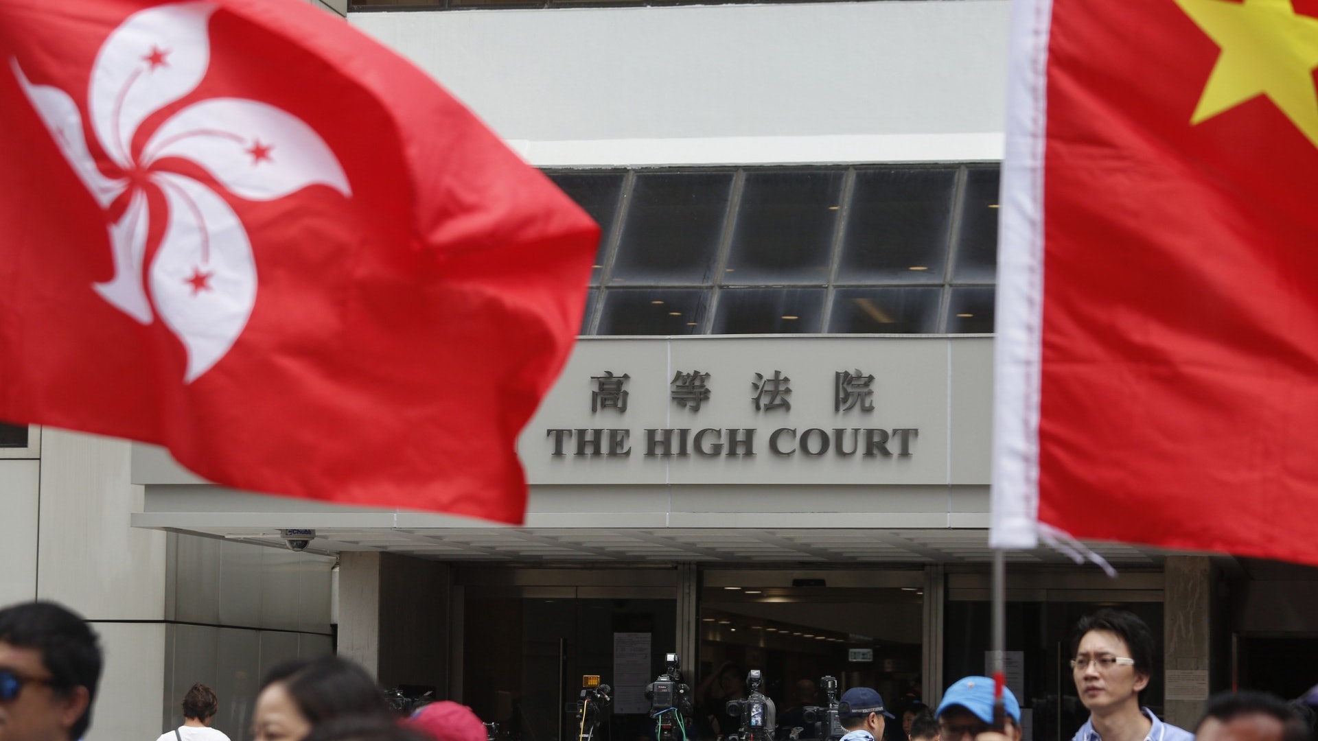 高院裁禁蒙面法違憲 中聯辦:最終判斷權毫無疑問屬人大常委會 高院裁禁蒙面法違憲 中聯辦:最終判斷權毫無疑問屬人大常委會