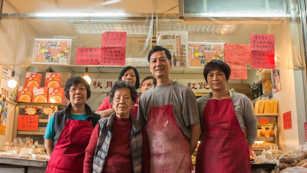 【新年限定】深水埗老餅家冧街坊齊做角仔 老闆娘:愛上街道生活 【新年限定】深水埗老餅家冧街坊齊做角仔 老闆娘:愛上街道生活
