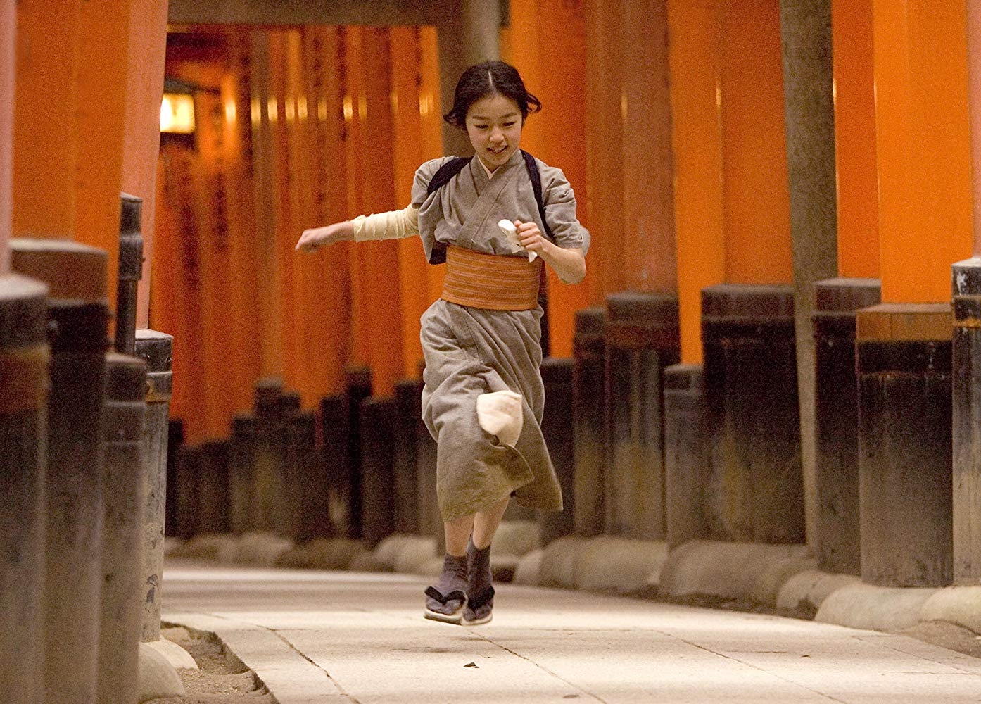 11歲的大後壽壽花長得非常清秀可愛。（《藝伎回憶錄》劇照）