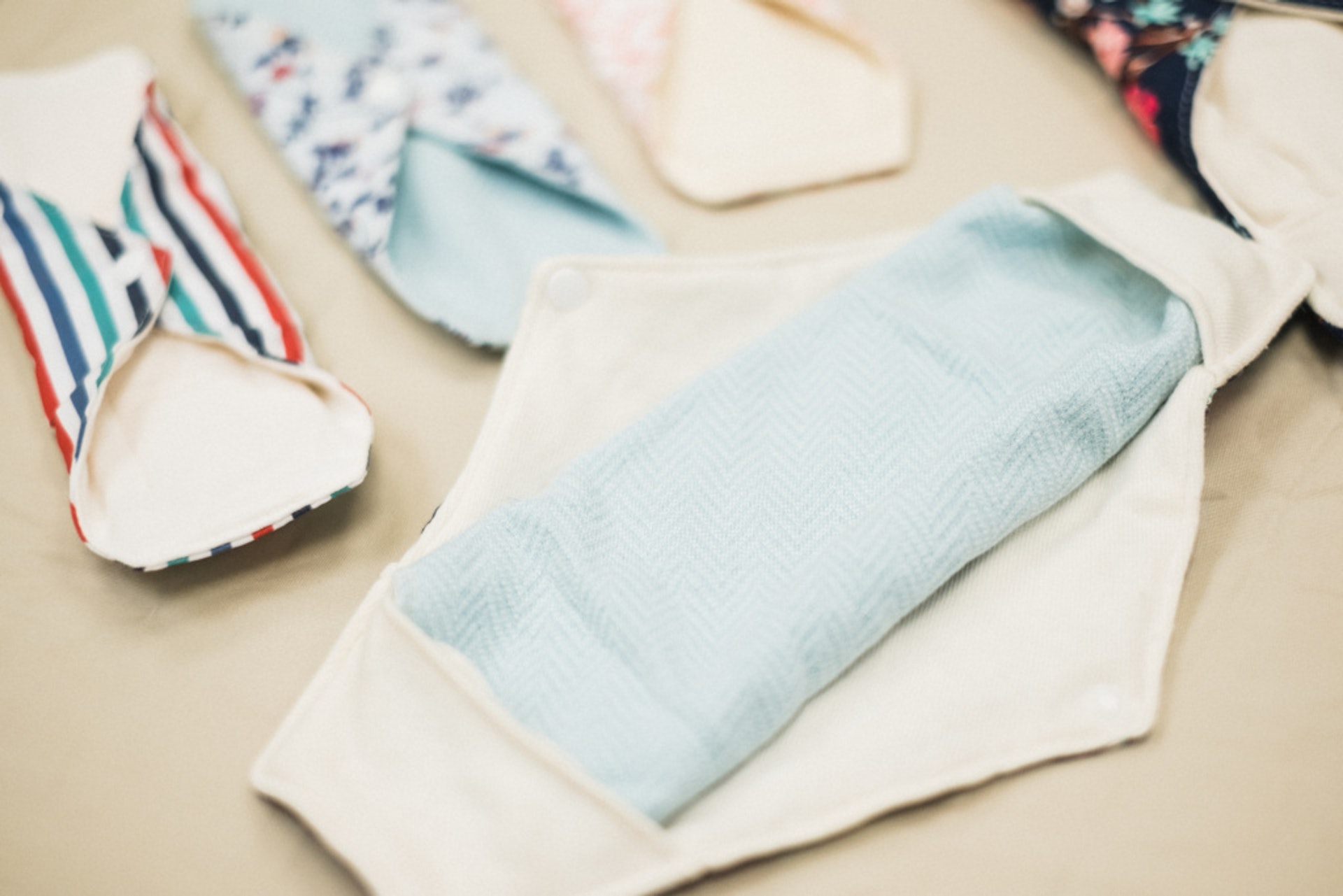 製作布衛生巾出售後，Zoe會與縫紉隊分成利潤，藉此推廣環保月事產品訊息。
