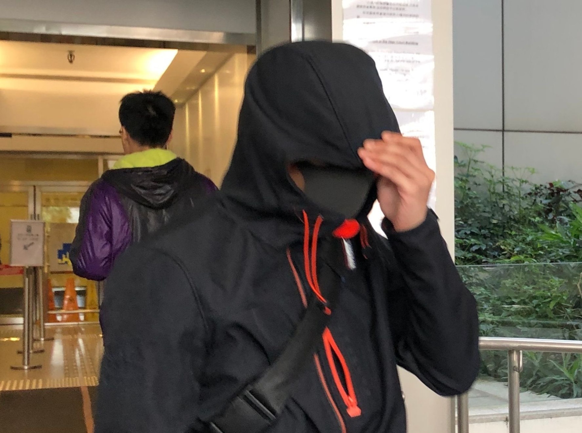 被告黃朗祺否認謀殺野戰戰友郭葦諾。(朱棨新攝) 被告黃朗祺否認謀殺野戰戰友郭葦諾。(朱棨新攝)
