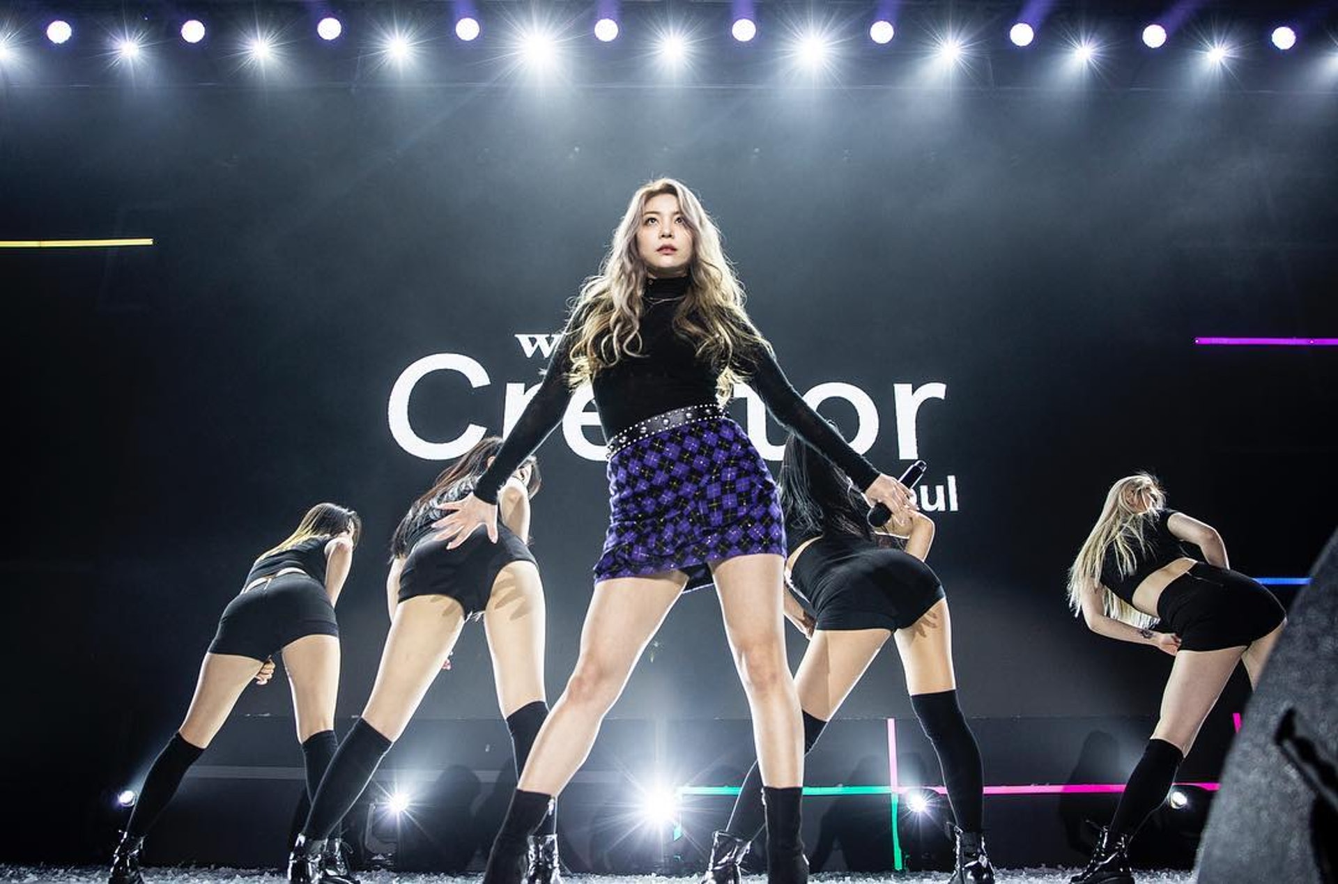 (Instagram:@aileeonline) (Instagram:@aileeonline)