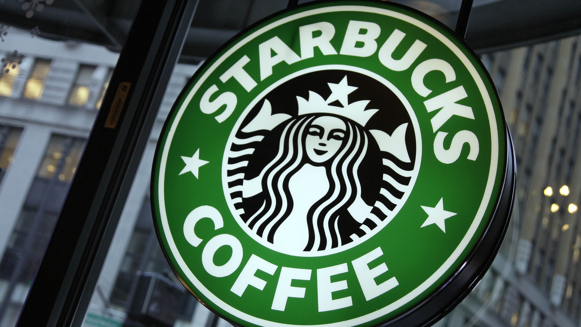 美國多間企業表態支持難民 Starbucks「撐得太盡」反遭杯葛 美國多間企業表態支持難民 Starbucks「撐得太盡」反遭杯葛