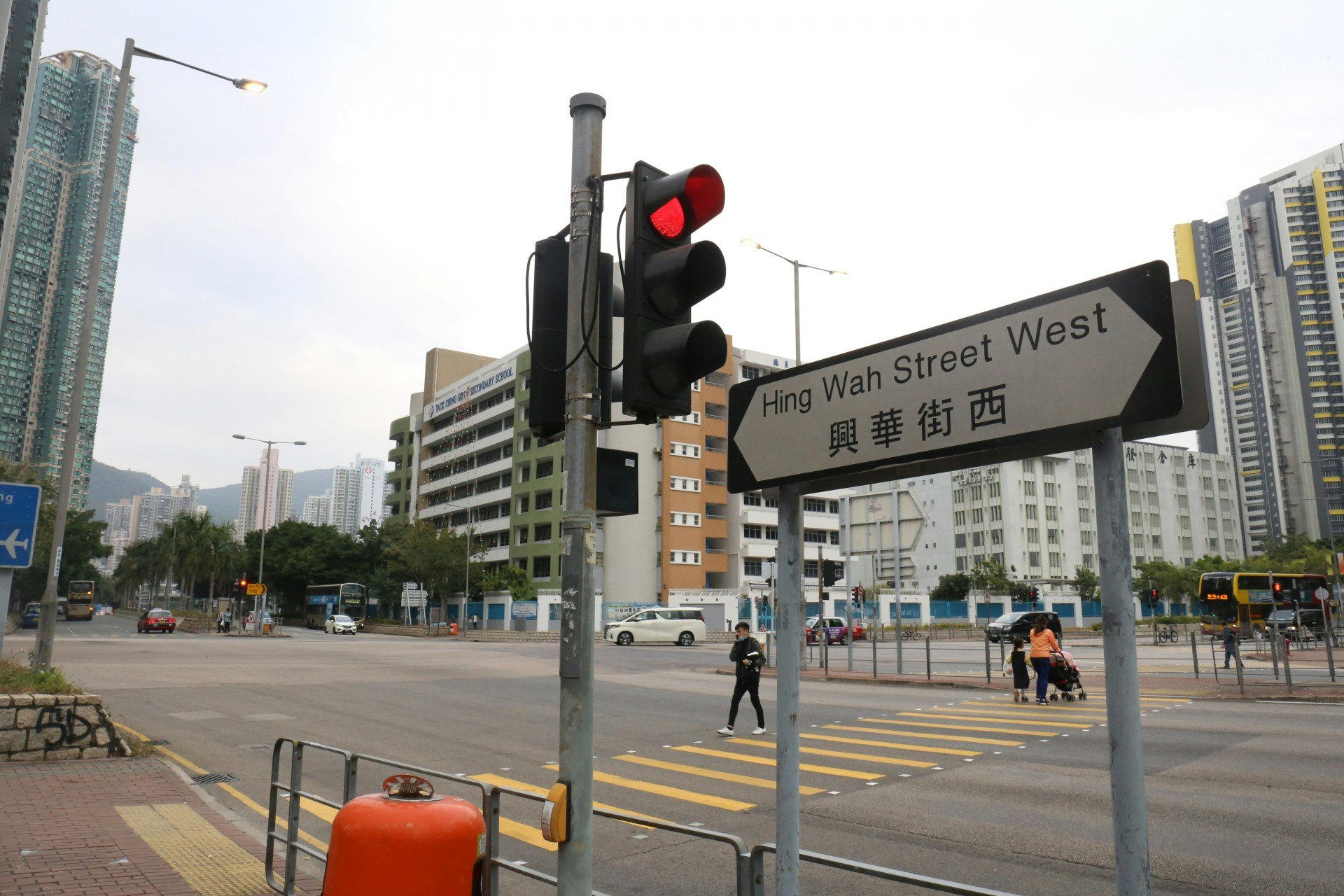 深水埗行人天桥系统造价争议:3.3亿天价桥前世今生与七成成本解析 深水埗行人天桥系统造价争议:3.3亿天价桥前世今生与七成成本解析