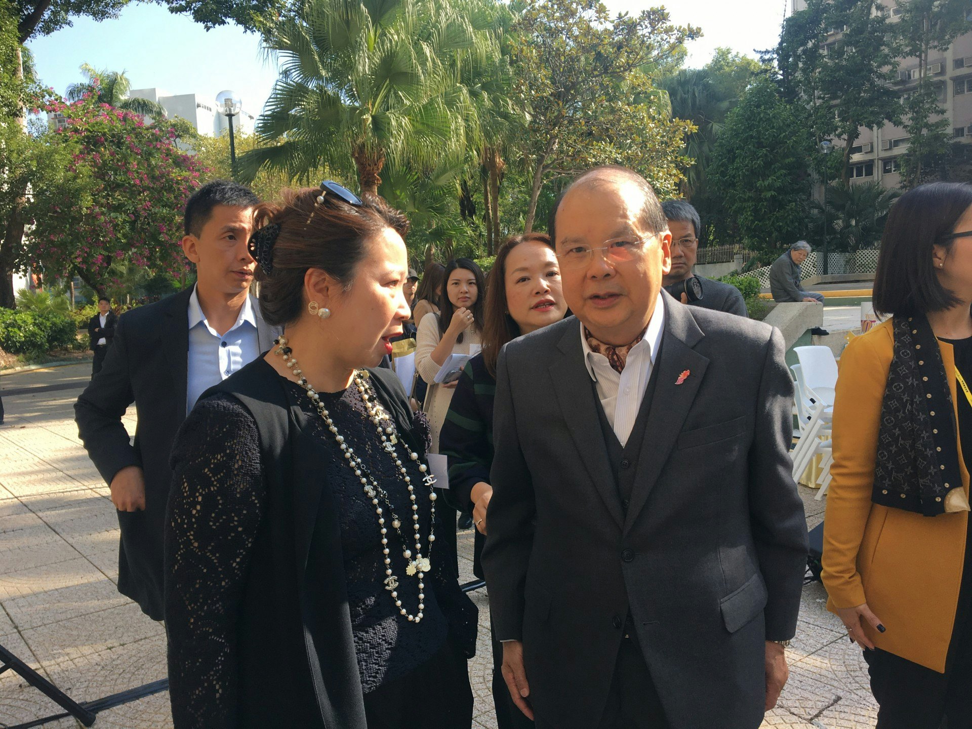 張建宗到大埔出席賽馬會活動。(李恩慈攝) 張建宗到大埔出席賽馬會活動。(李恩慈攝)