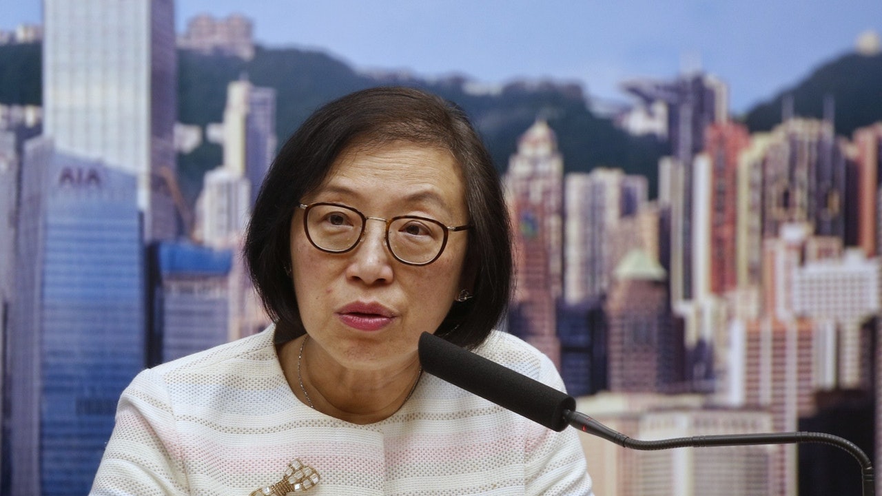 陳肇始指社會事件影響精神健康 醫管局精神專線每月增逾千個案 陳肇始指社會事件影響精神健康 醫管局精神專線每月增逾千個案