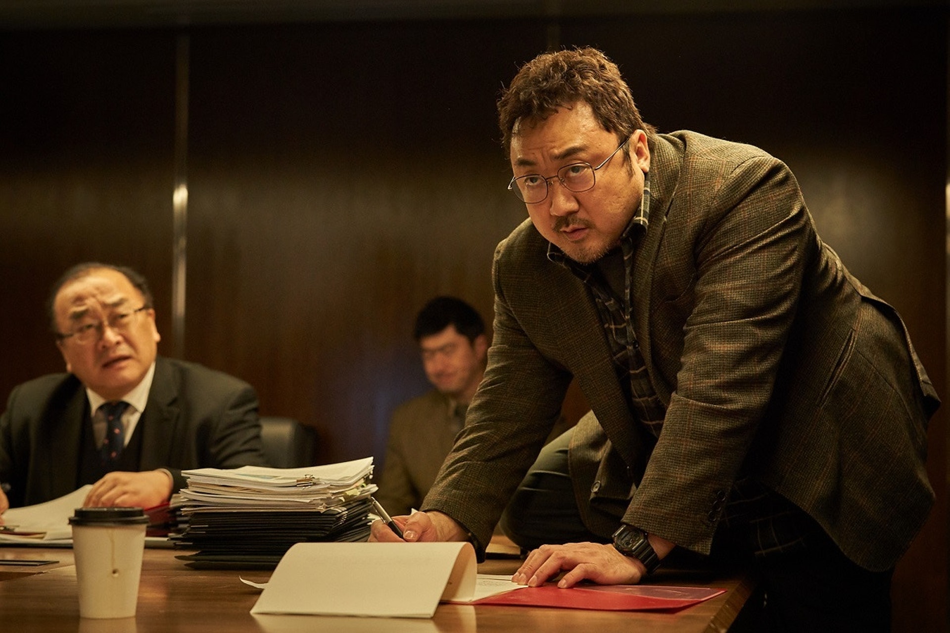 憑《屍殺列車》走紅的馬東石成為今次《白頭山:火山浩劫》的焦點之一。(電影劇照) 憑《屍殺列車》走紅的馬東石成為今次《白頭山:火山浩劫》的焦點之一。(電影劇照)