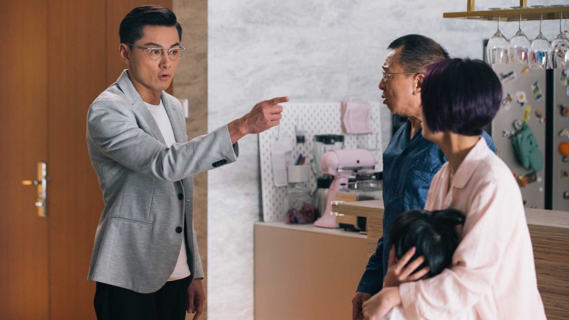 【多功能老婆】黃浩然衰到貼地全城鬧爆 盤點賤男語錄句句超Hurt 【多功能老婆】黃浩然衰到貼地全城鬧爆 盤點賤男語錄句句超Hurt