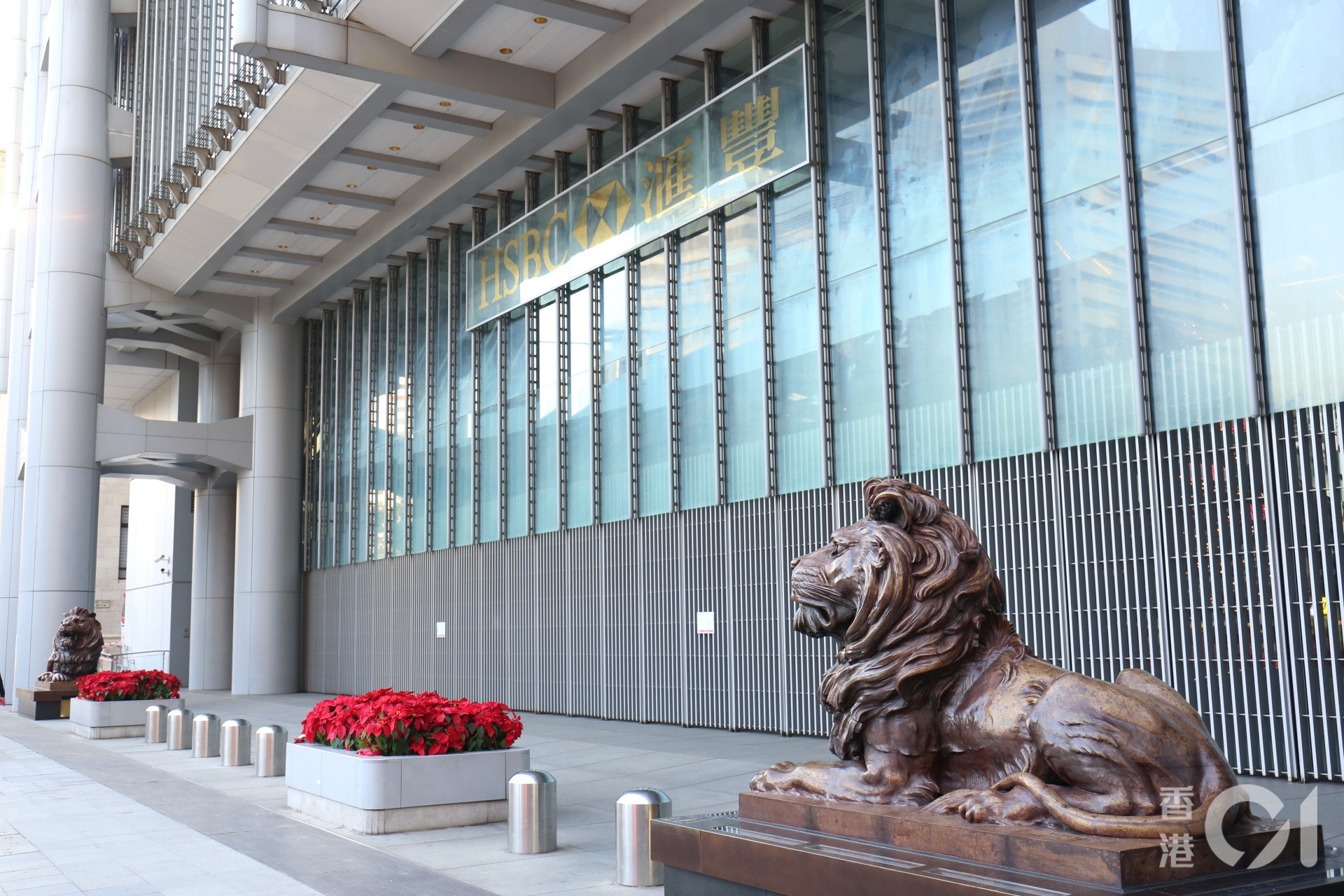 汇丰总行疑遭伪造存款证明诈骗9300万美元,四名菲籍女子被捕 汇丰总行疑遭伪造存款证明诈骗9300万美元,四名菲籍女子被捕