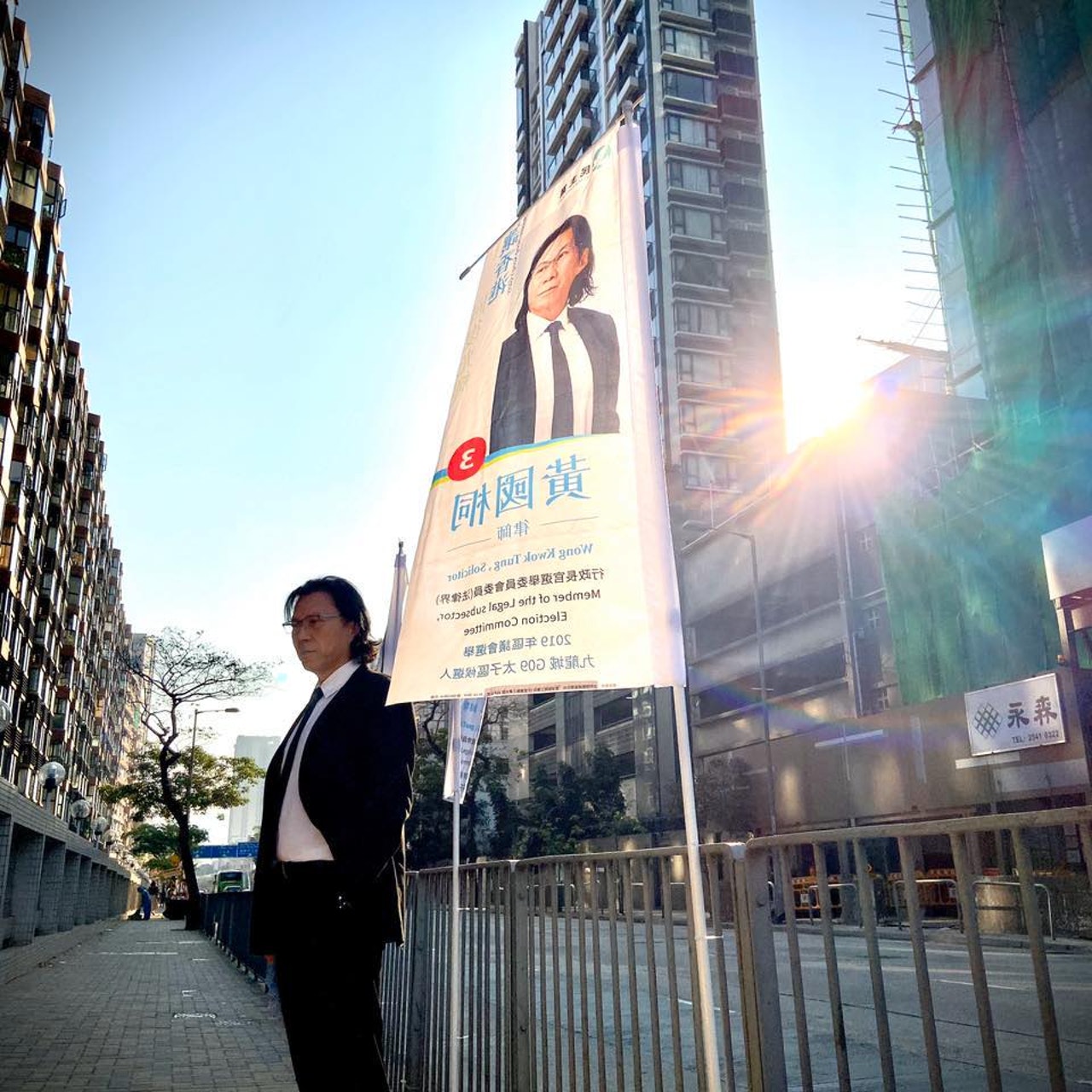 九龍城區議員,星火義務律師黃國桐稱,希望執法者及法庭思考,為何這些過往20年無犯事、無被捕的年輕人會被捕。(資料圖片/黃國桐Facebook專頁) 九龍城區議員,星火義務律師黃國桐稱,希望執法者及法庭思考,為何這些過往20年無犯事、無被捕的年輕人會被捕。(資料圖片/黃國桐Facebook專頁)