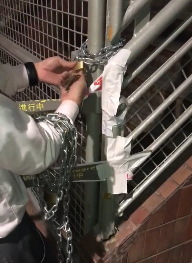 新城市廣場屢鎖走火通道火警恐逃生無門消防：正採取執法行動